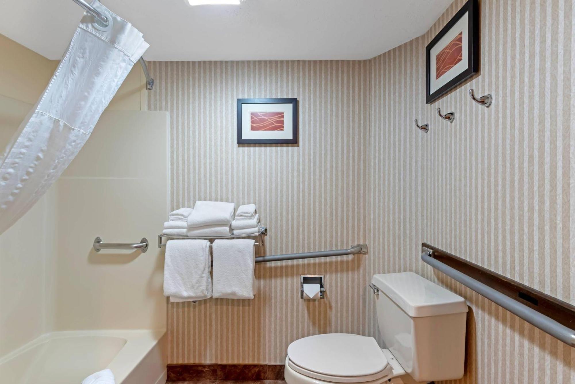 Queen Room Two Queen Beds Disability Access or Non-Smoking