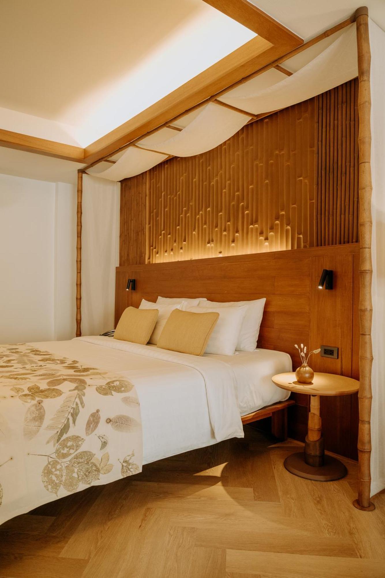 One-Bedroom Tropical Villa Spa Bath