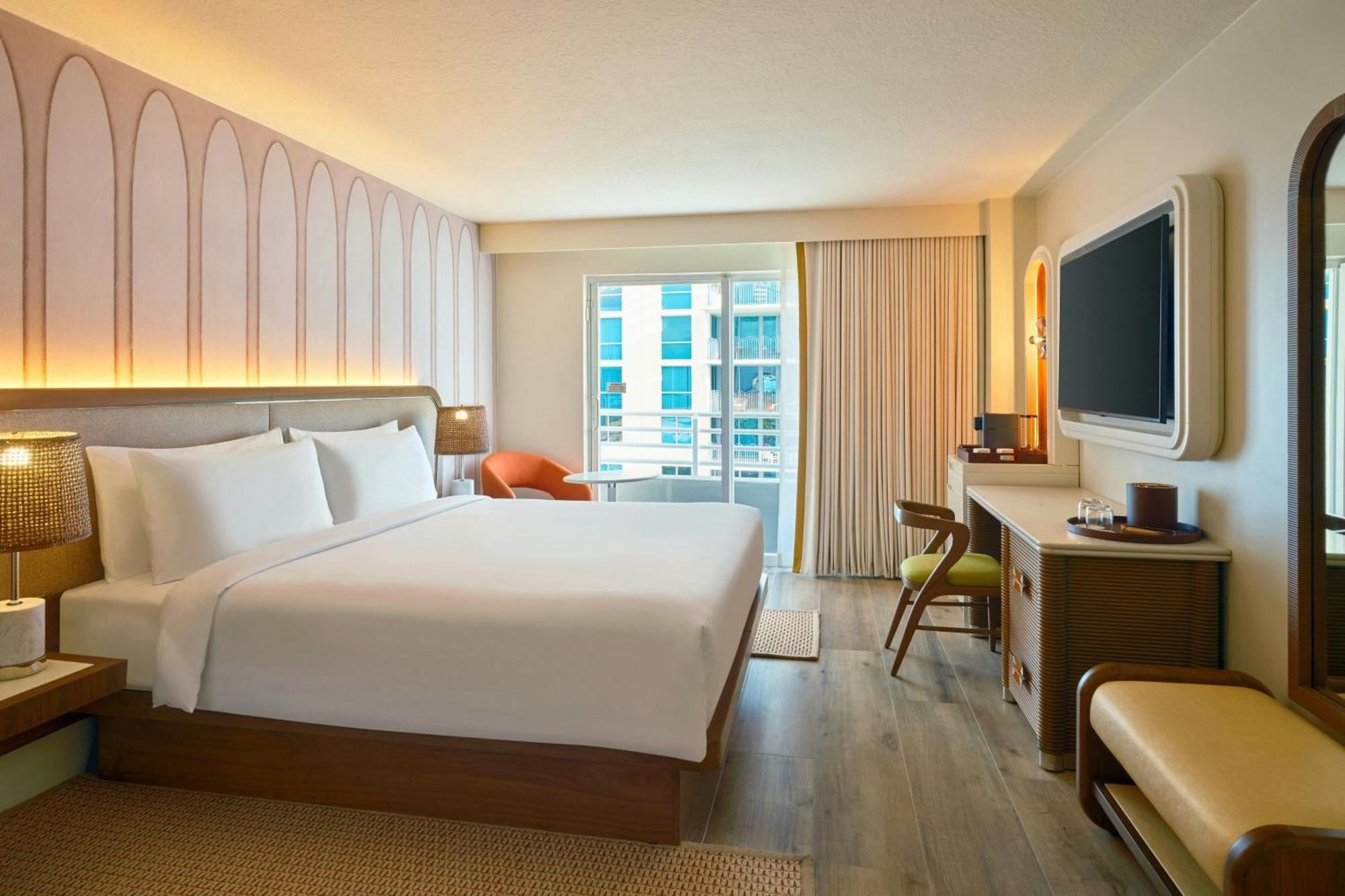Deluxe King Room