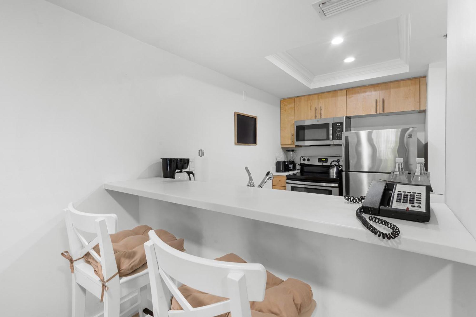 Superior One-Bedroom Apartment