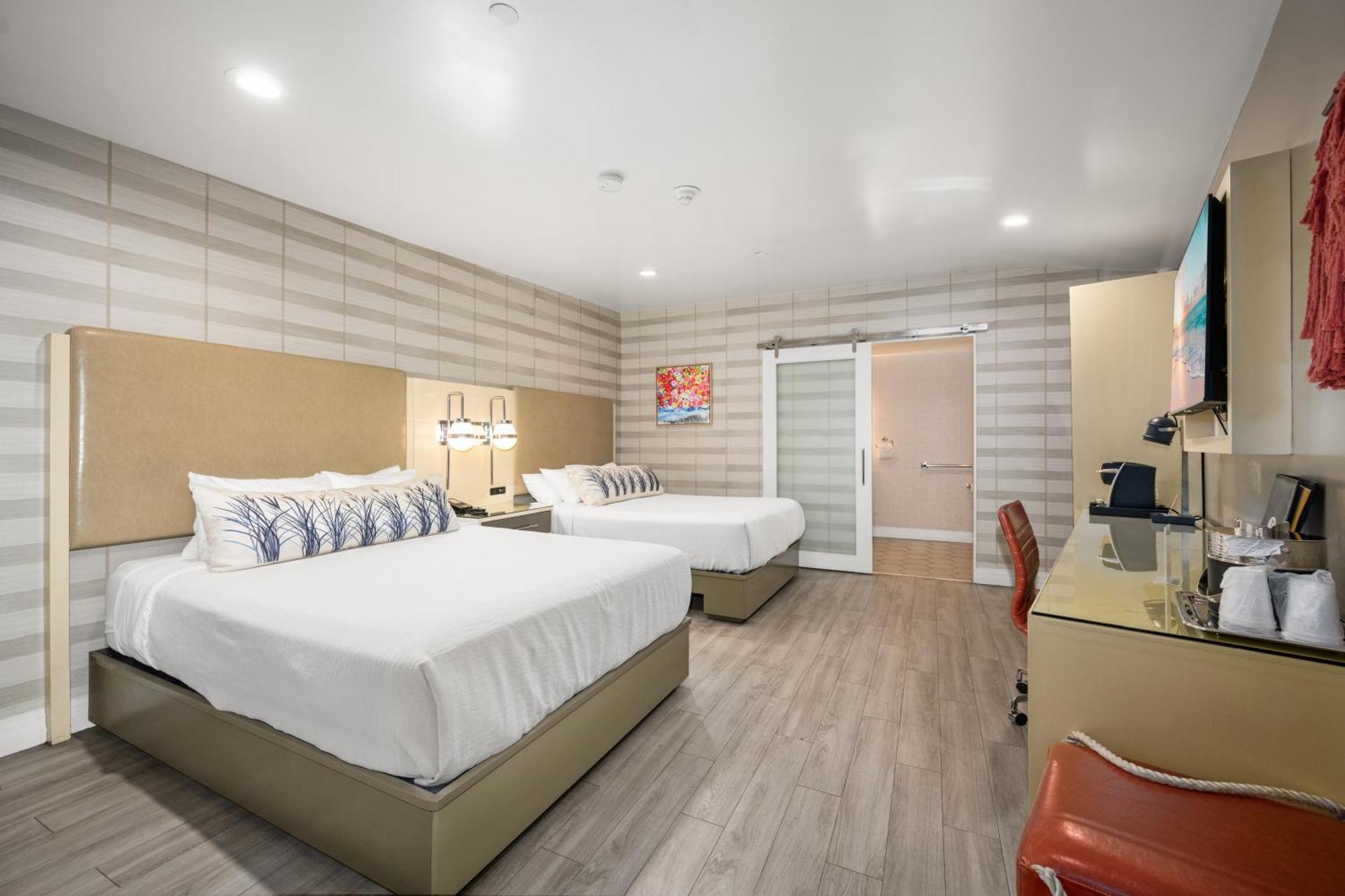 Standard Room 2 Queen Beds Non Smoking