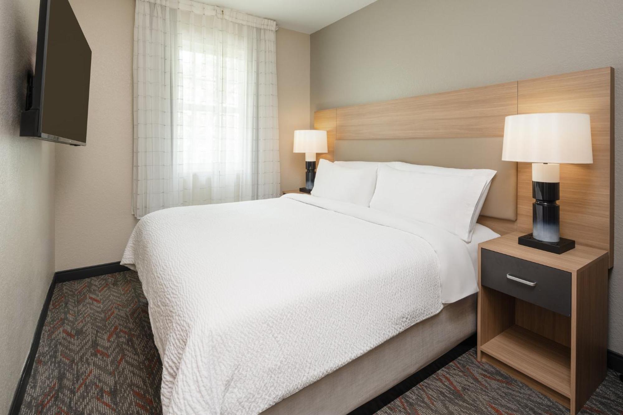 Two-Bedroom King Suite