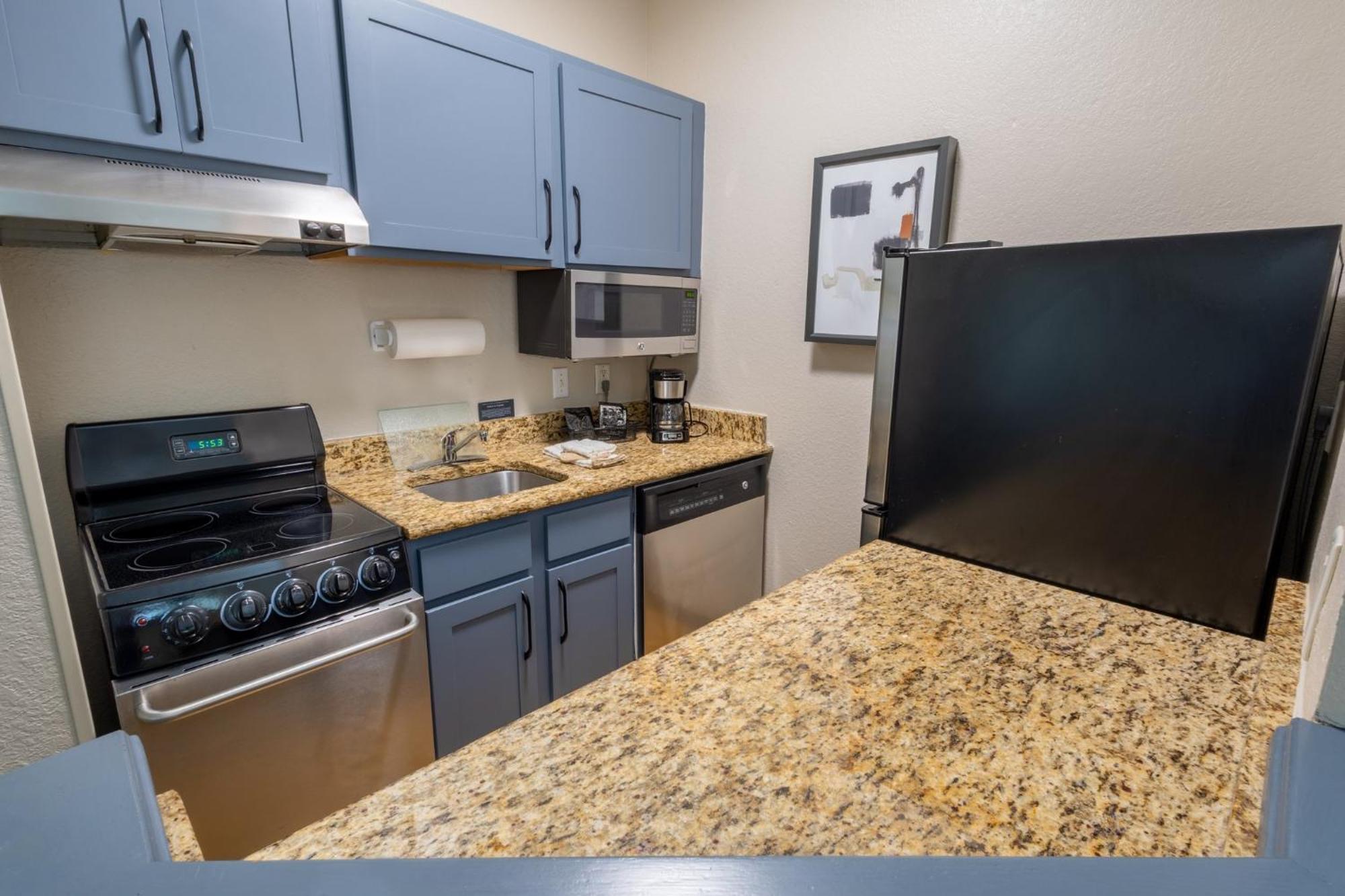 One-Bedroom King Suite