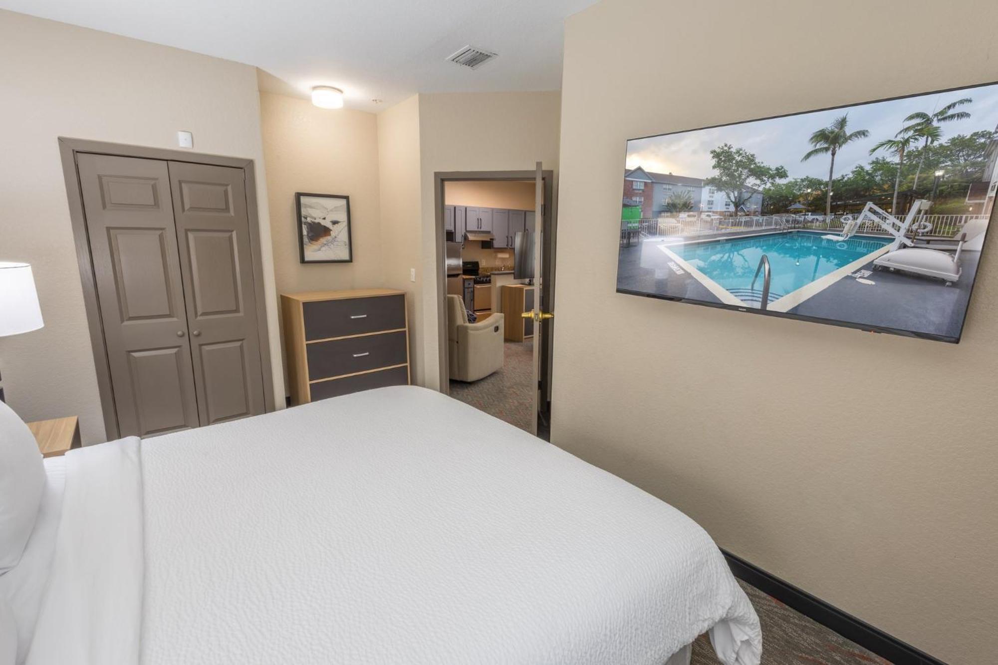 Two-Bedroom King Suite