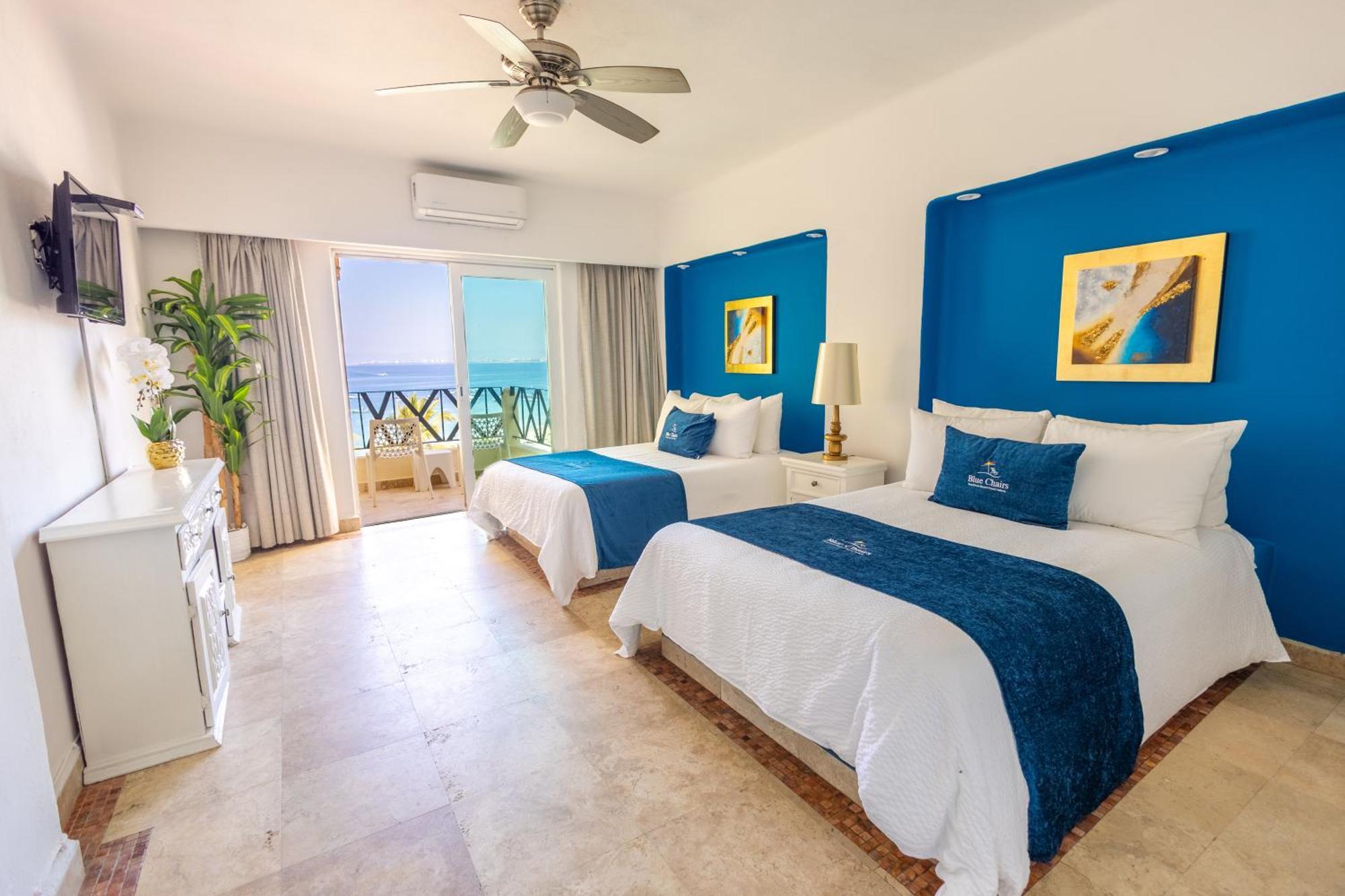 Blue Splendor Oceanfront 2 Queen Beds