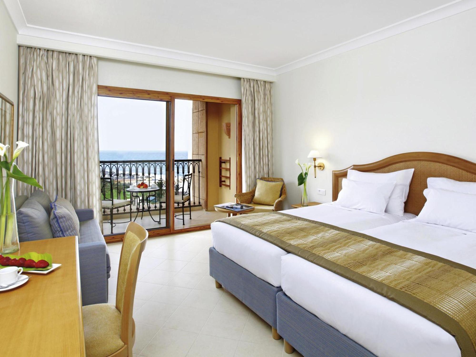Classic King Room Partial Sea View