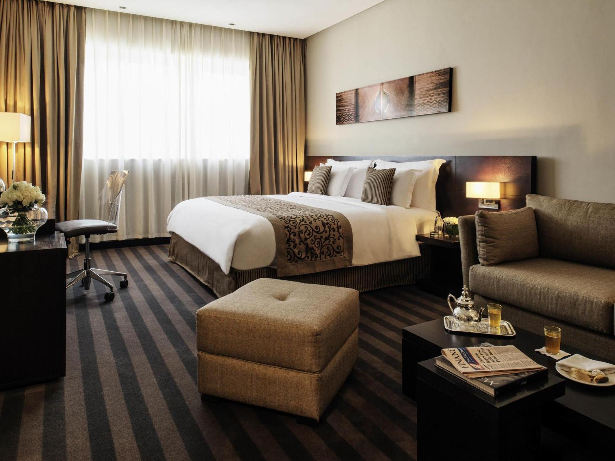 Deluxe Room 1 King Bed