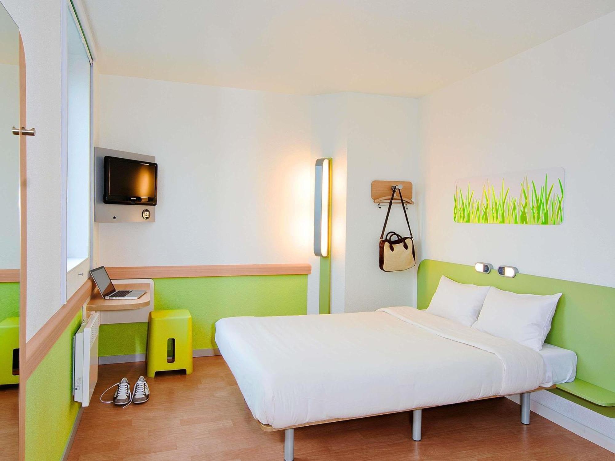 Standard Double Room City Side