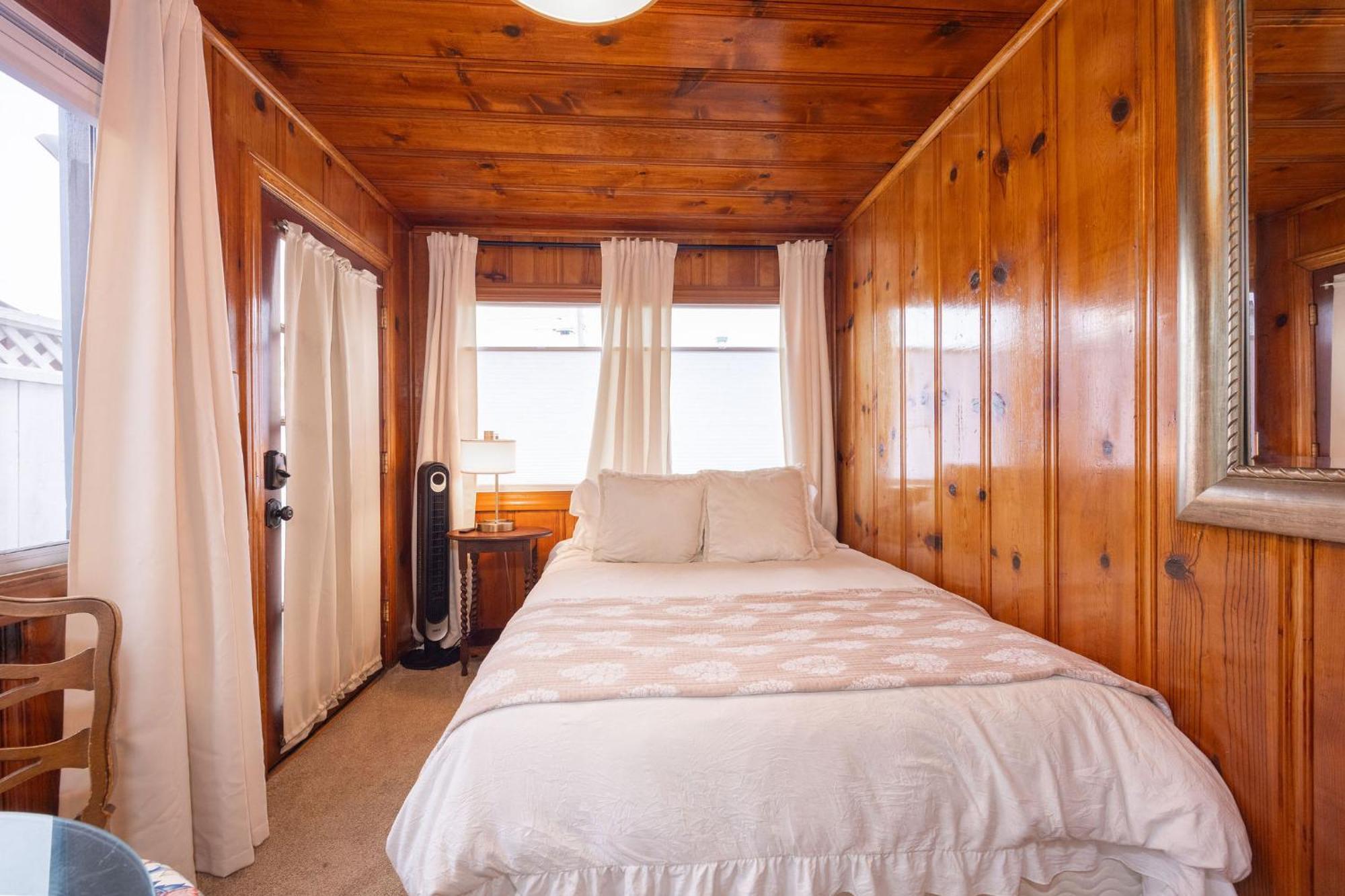 Queen Suite