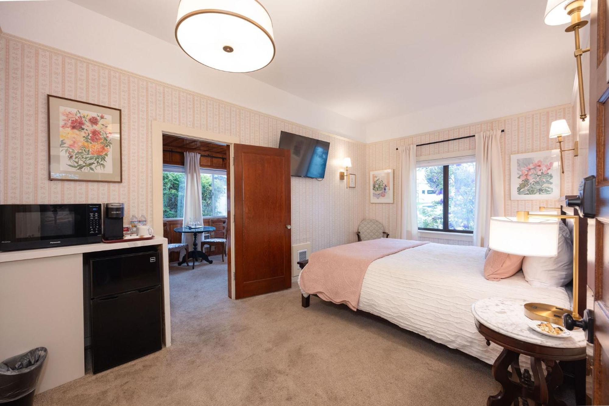 Queen Suite