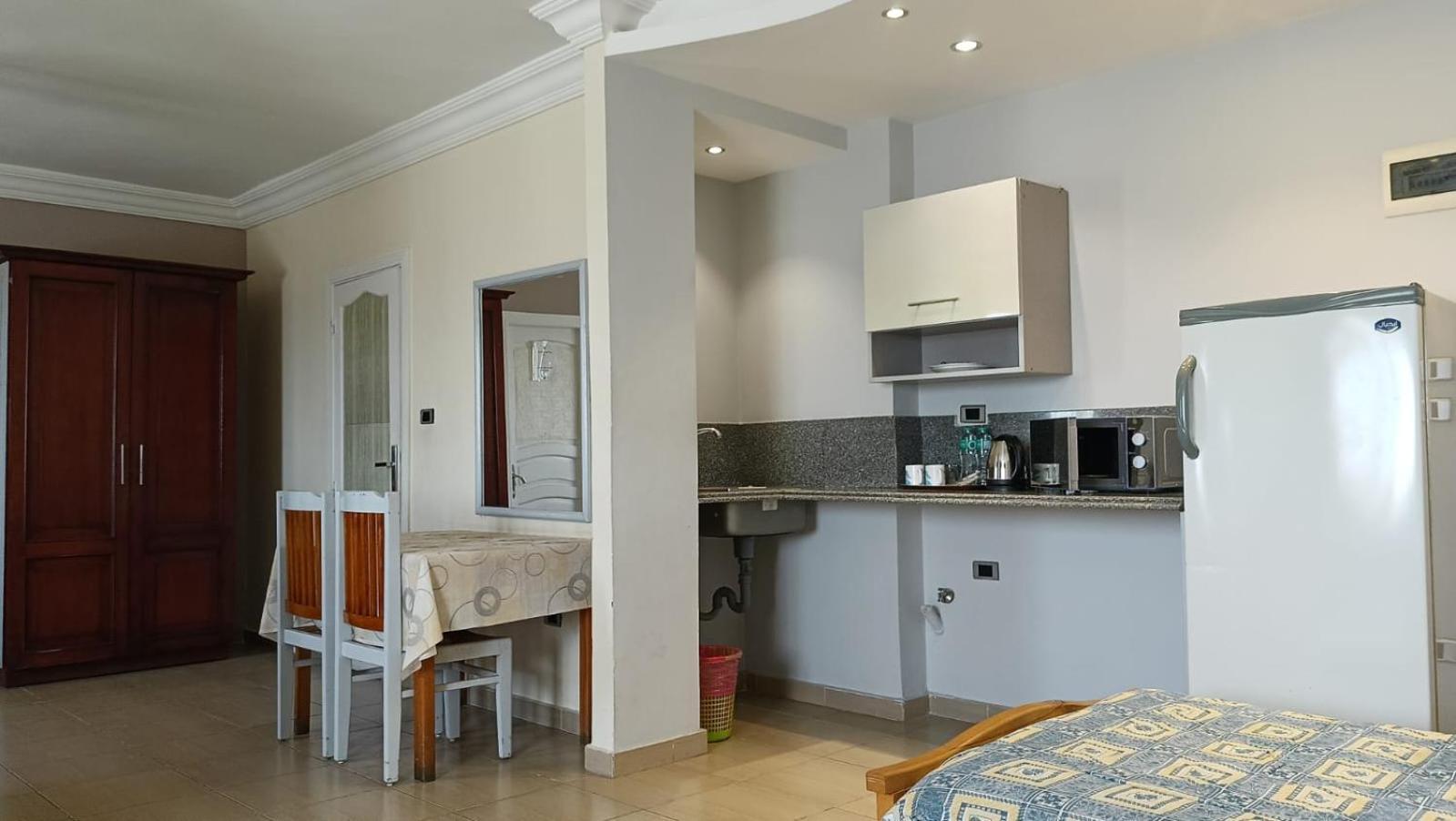 One-Bedroom Apartment Families Only