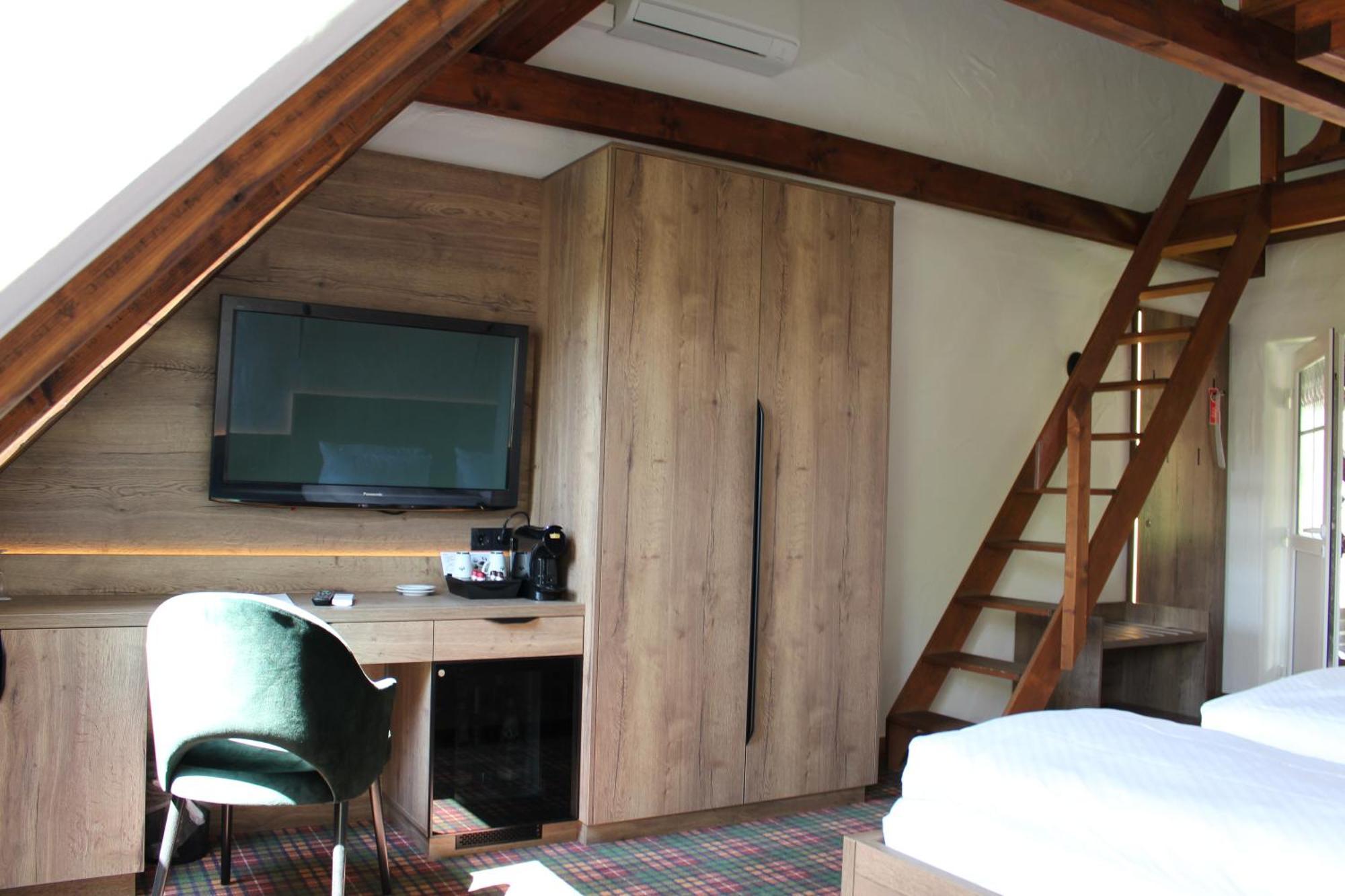 Large Double Room