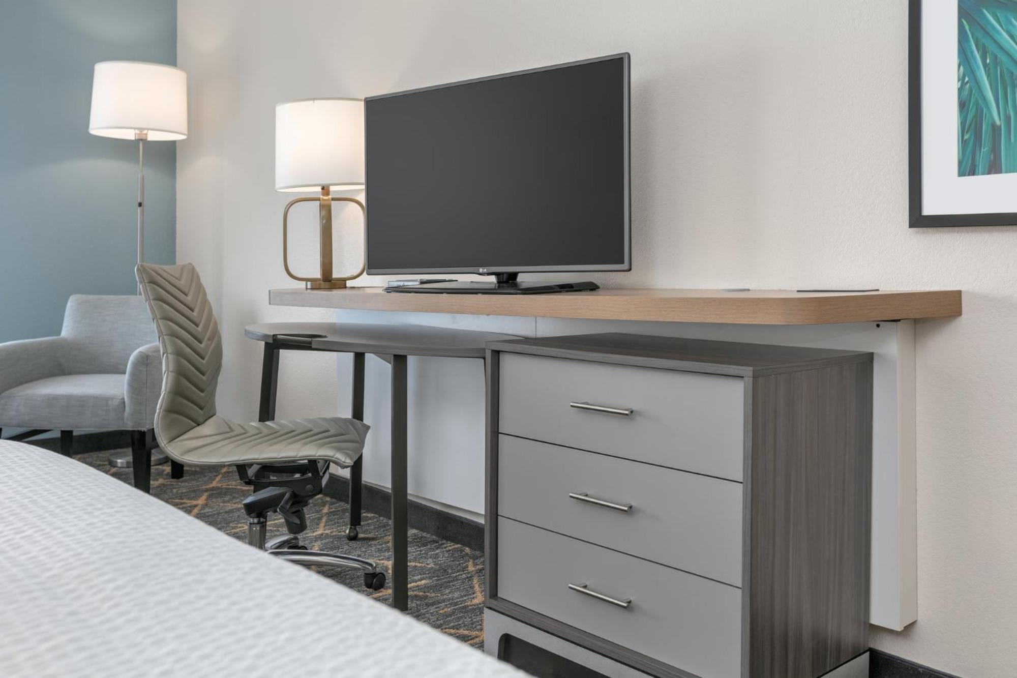 Standard Room Two Queen Beds