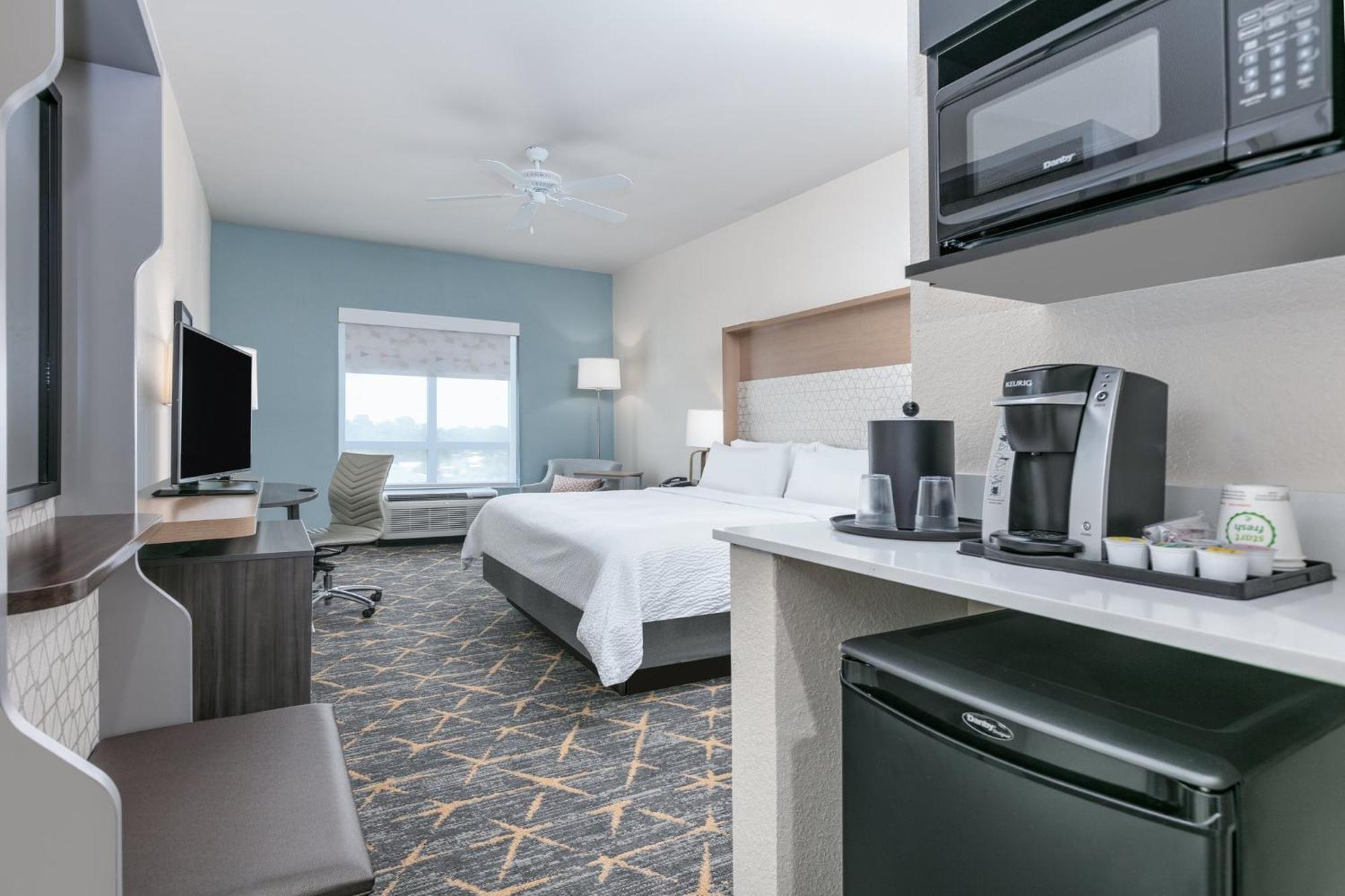 Standard King Room