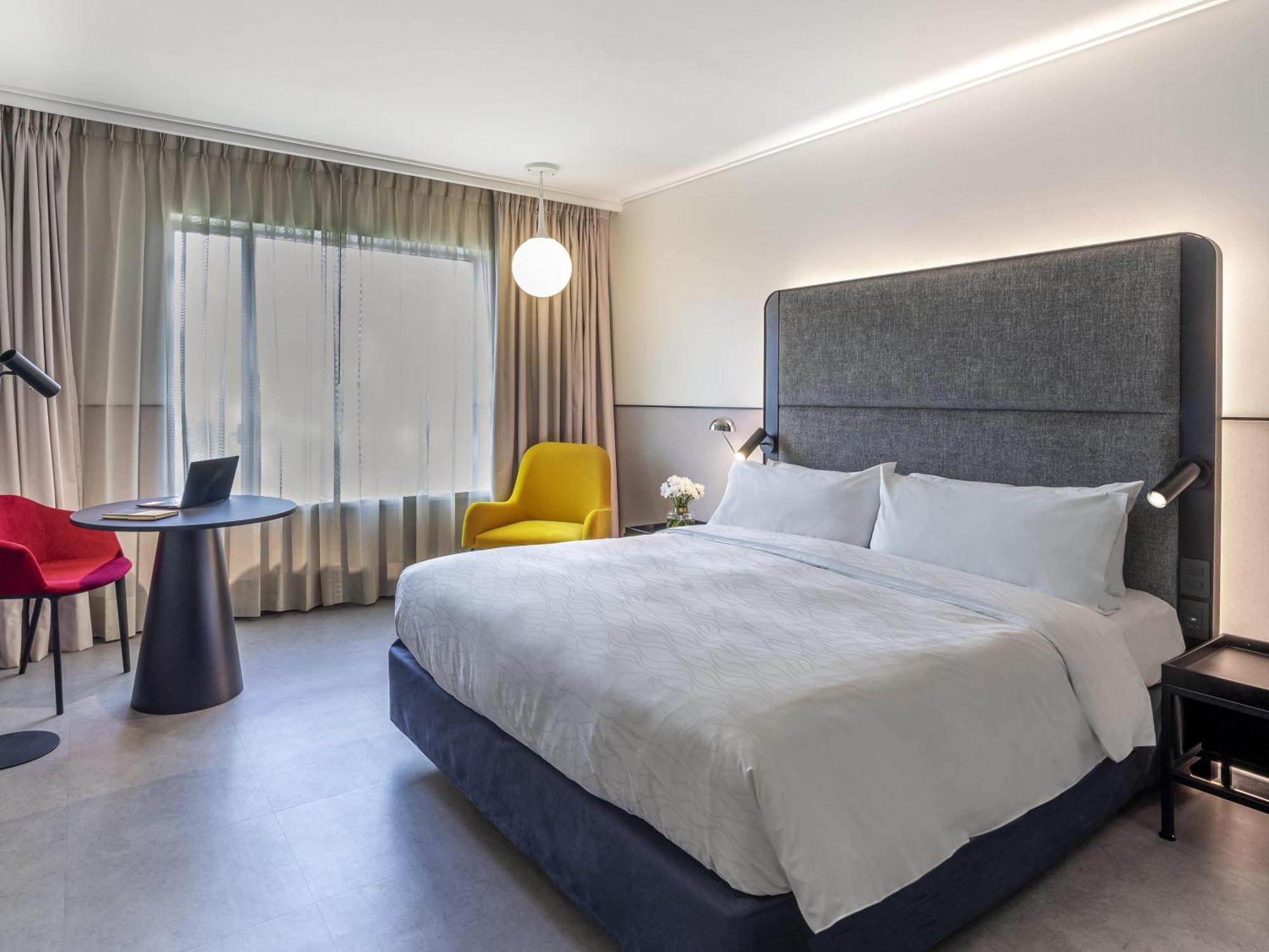 Executive King Room
