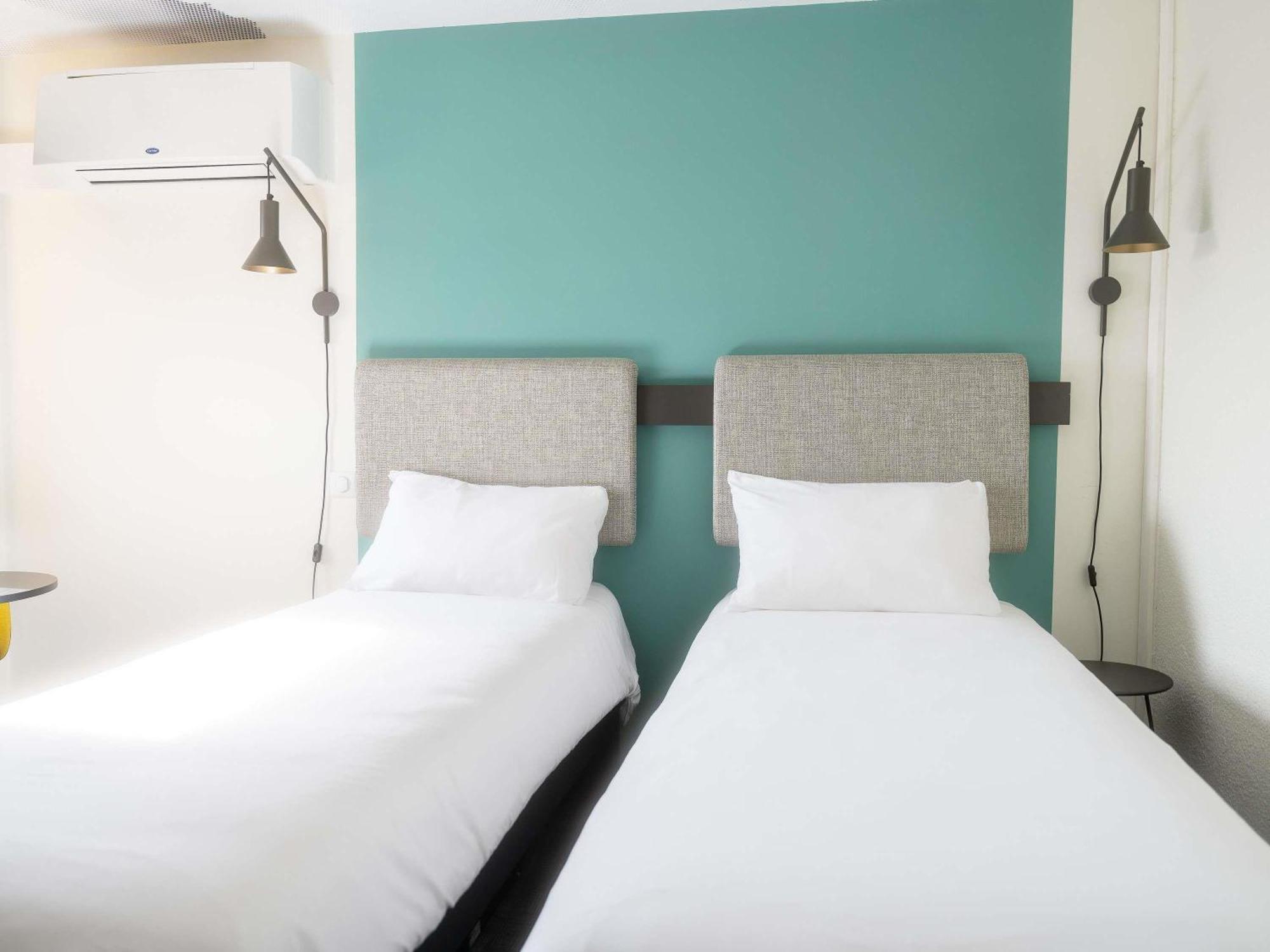 Standard Room Two Single Beds