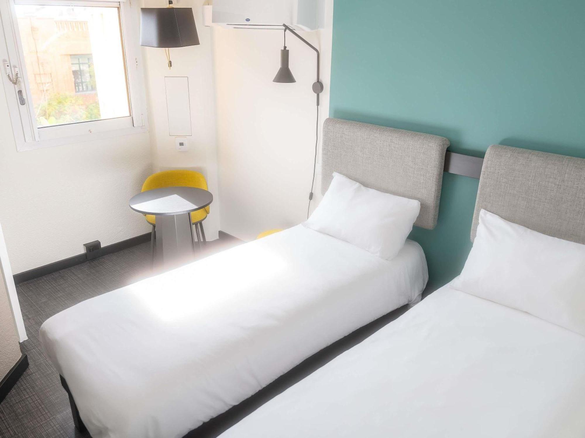 Standard Room Two Single Beds