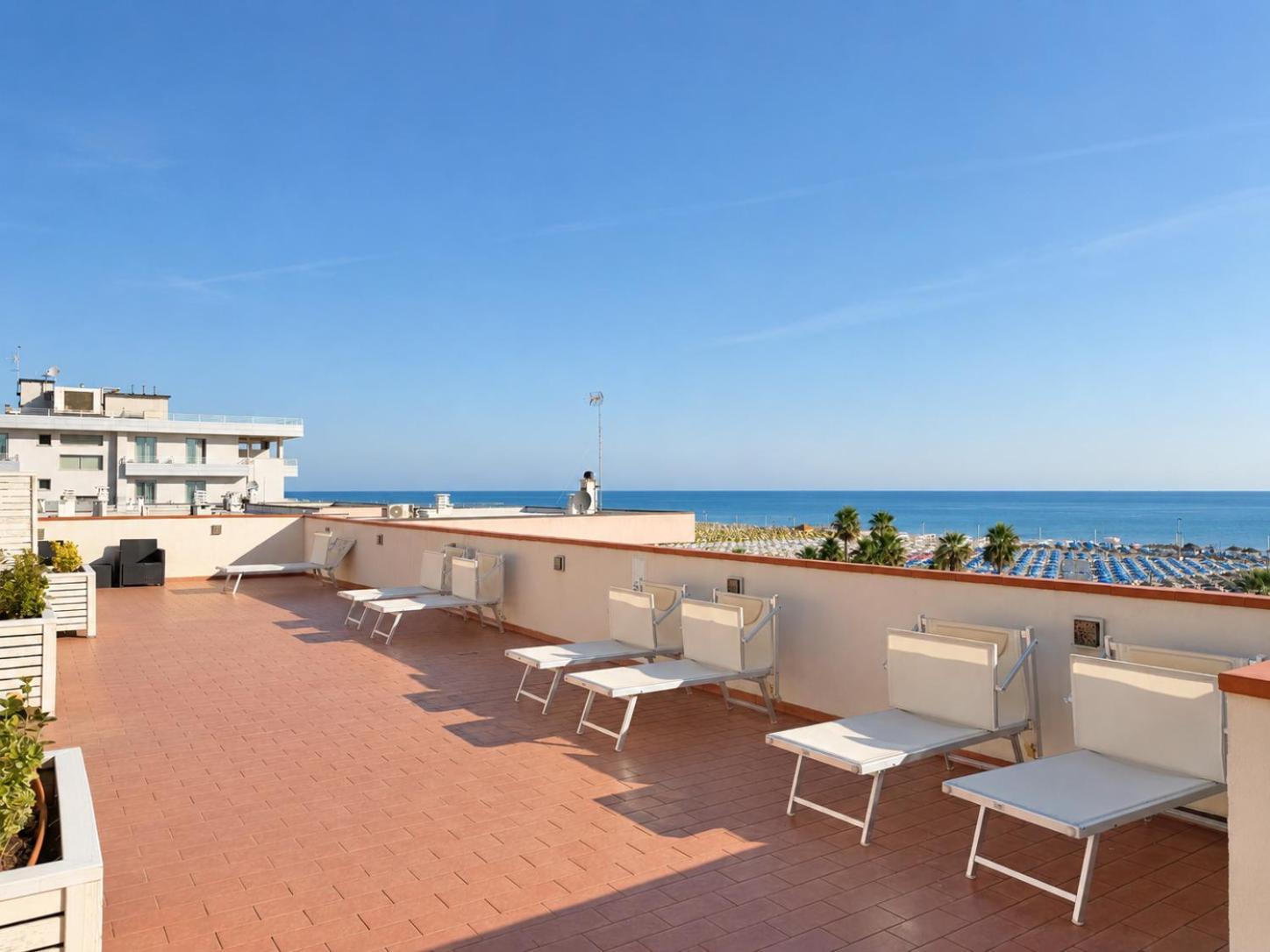 Small Double Room Sea View Shared Terrace