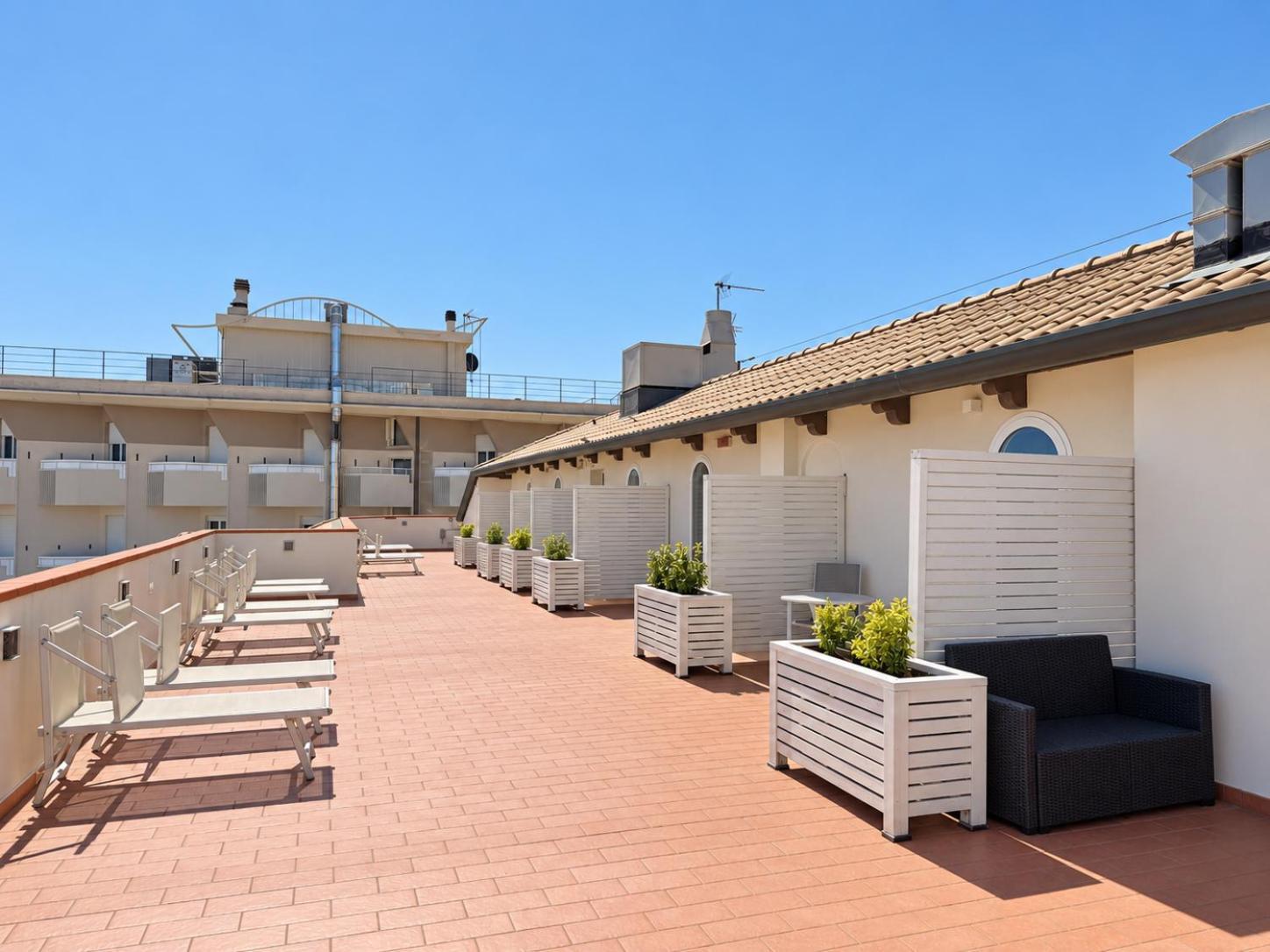 Small Double Room Sea View Shared Terrace