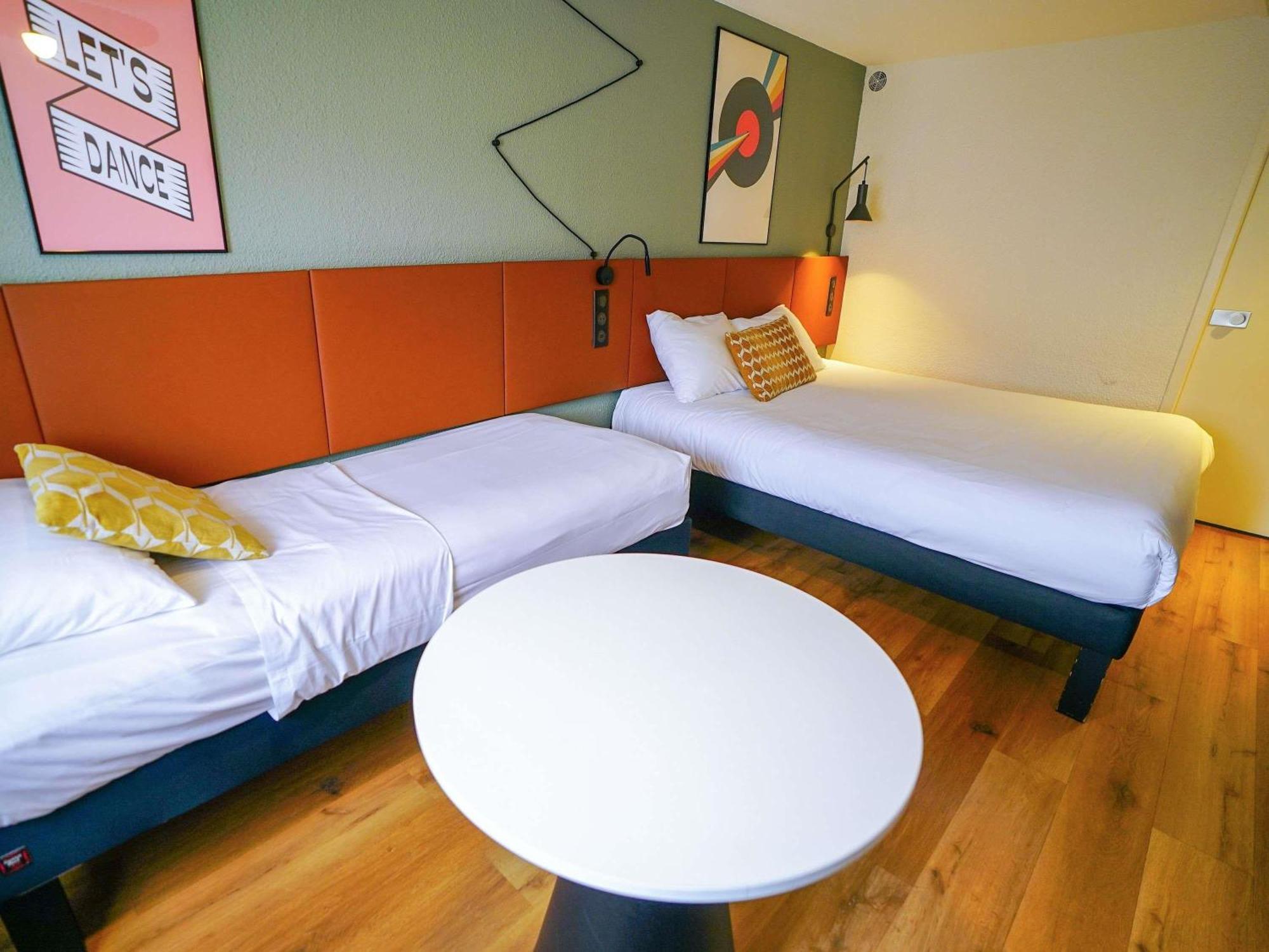 Standard Double Room One Double One Single Bed Non-Smoking