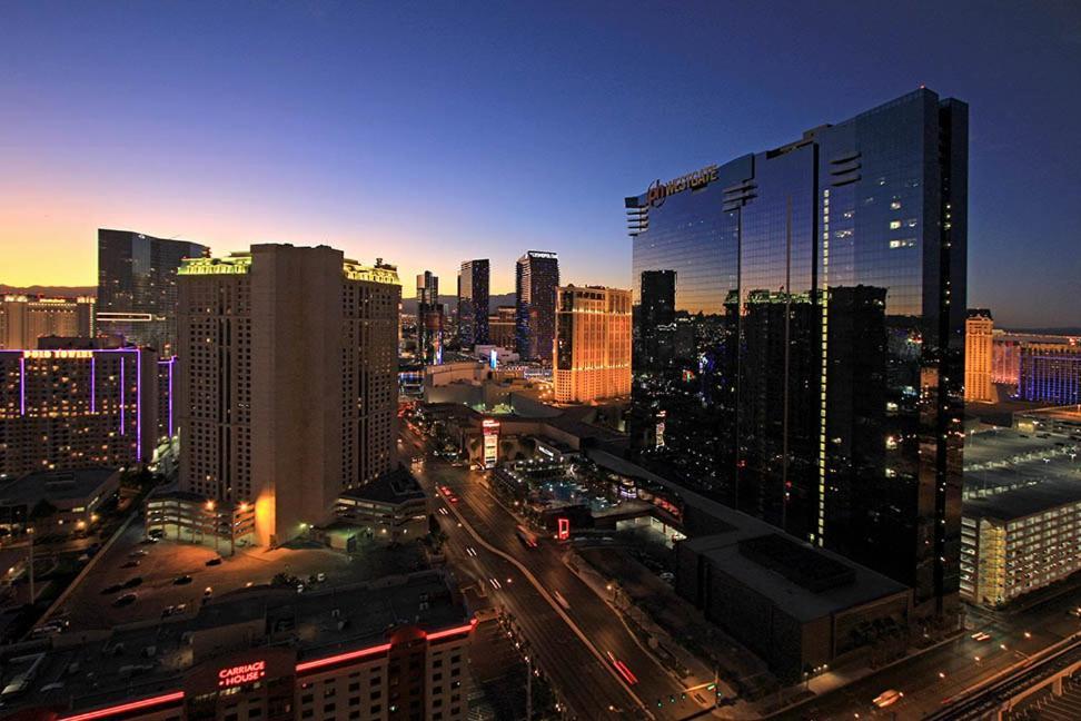 Junior Vista Suite