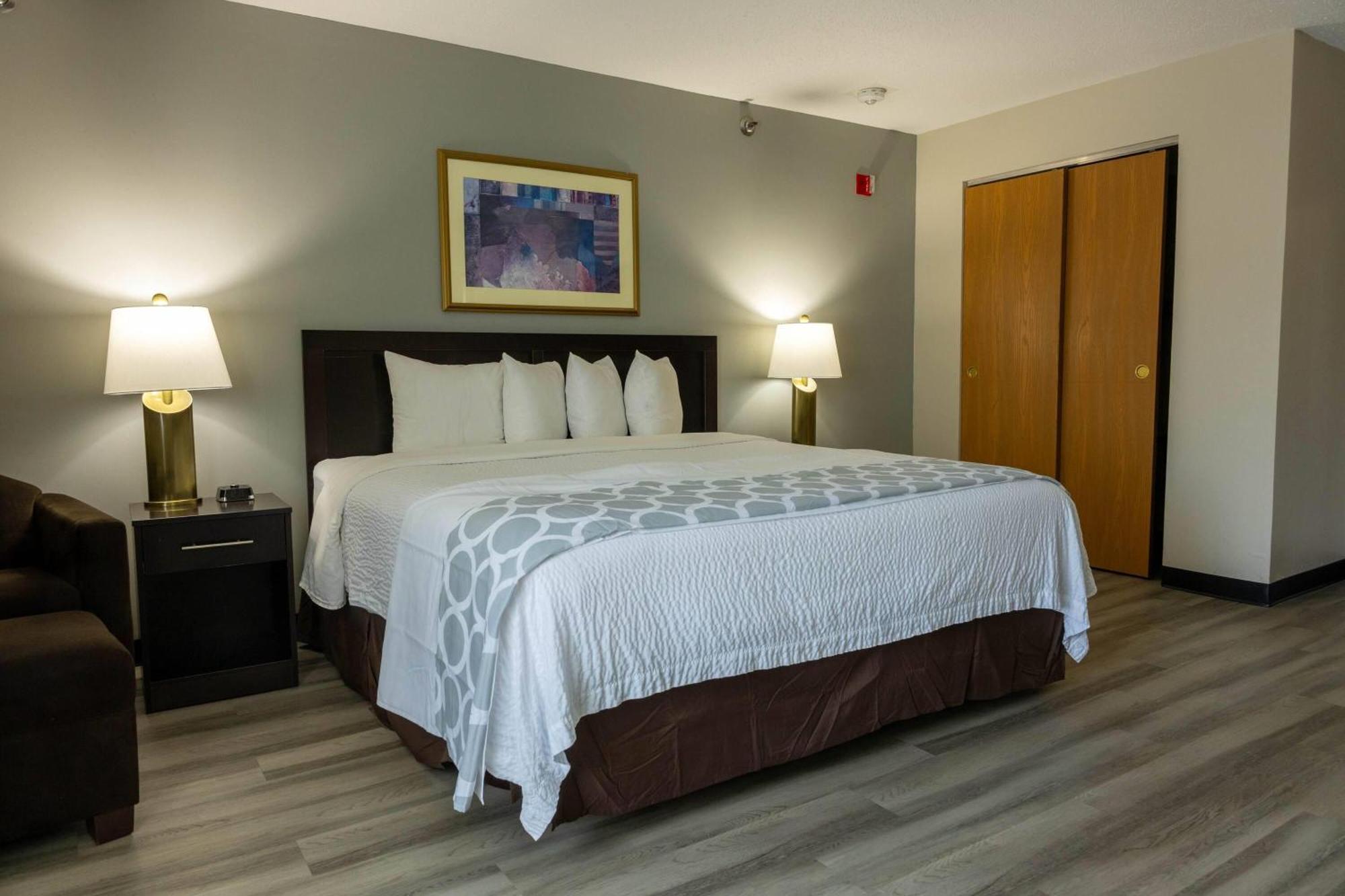 King Executive Suite Non-Smoking