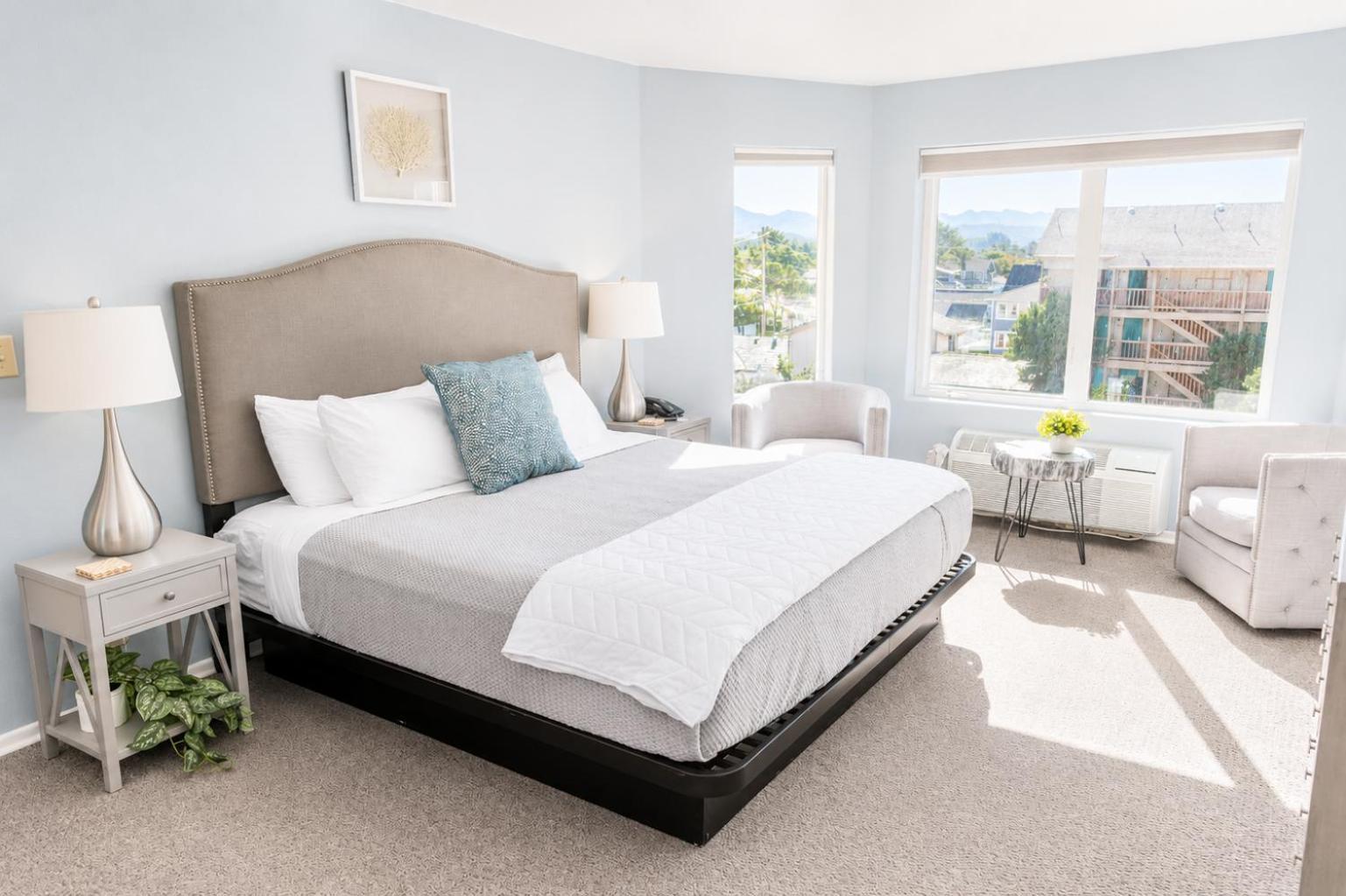 King Room Partial Ocean View Pet Friendly