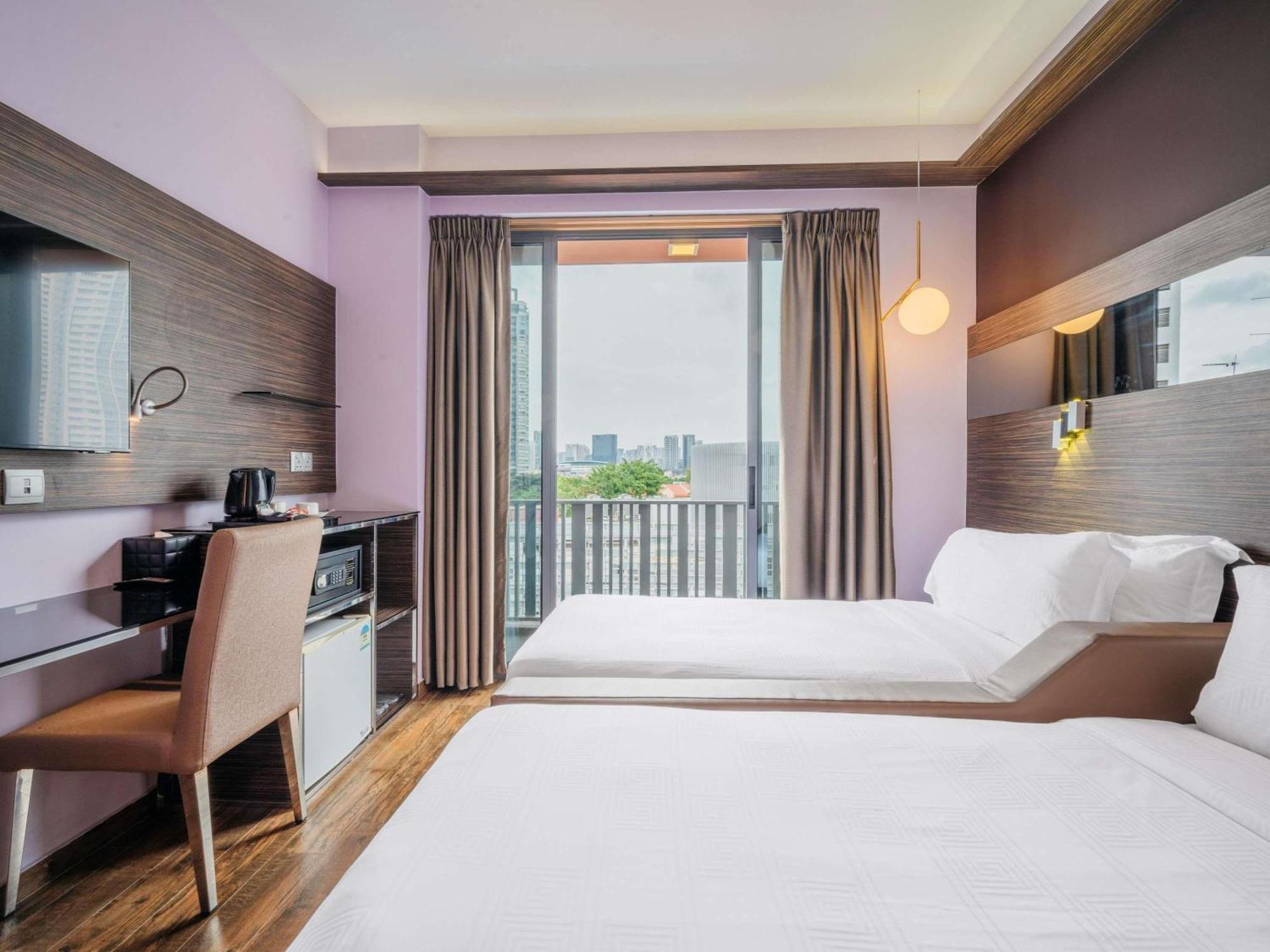 Classic Twin Room Balcony