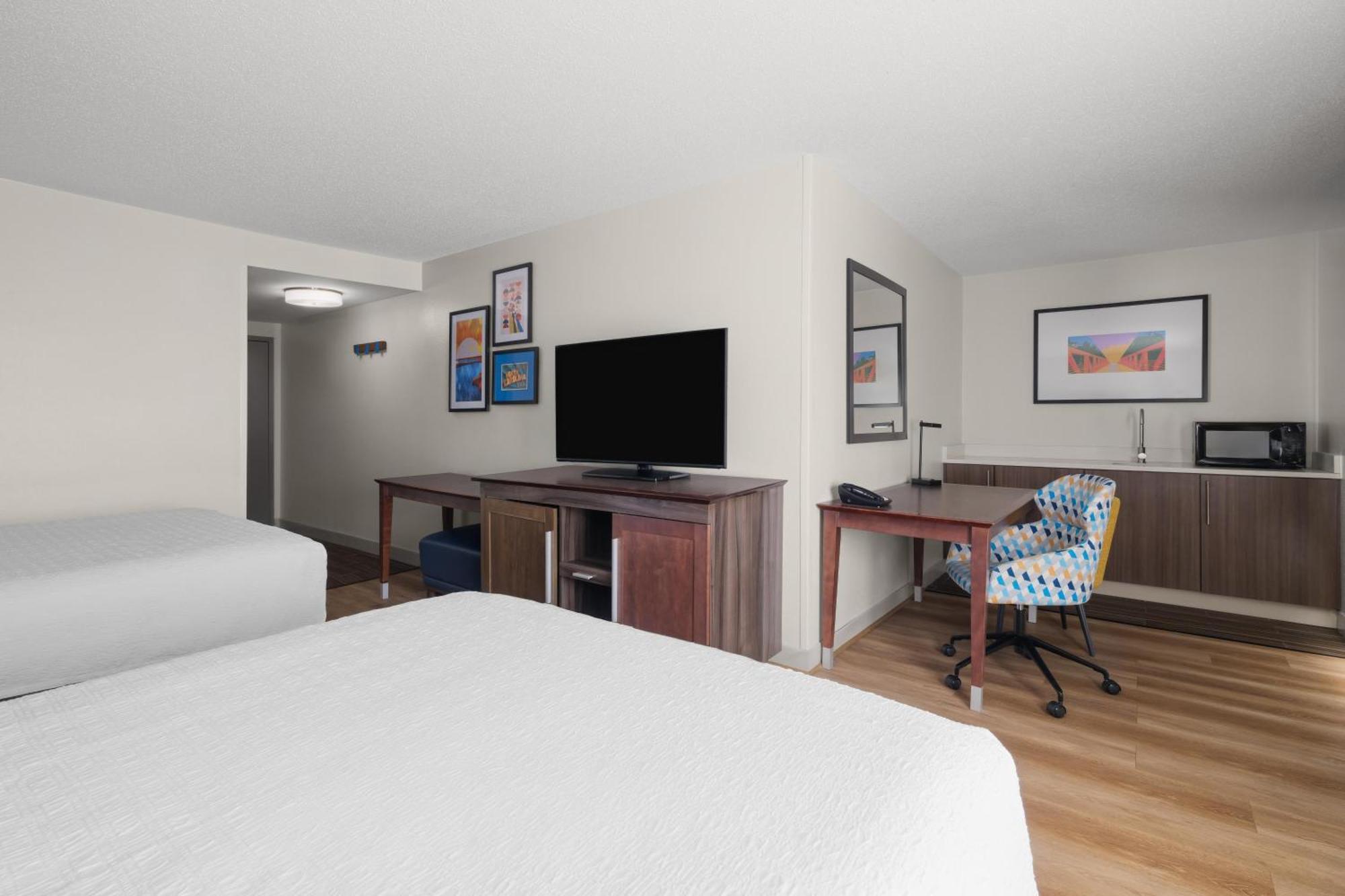 Queen Suite