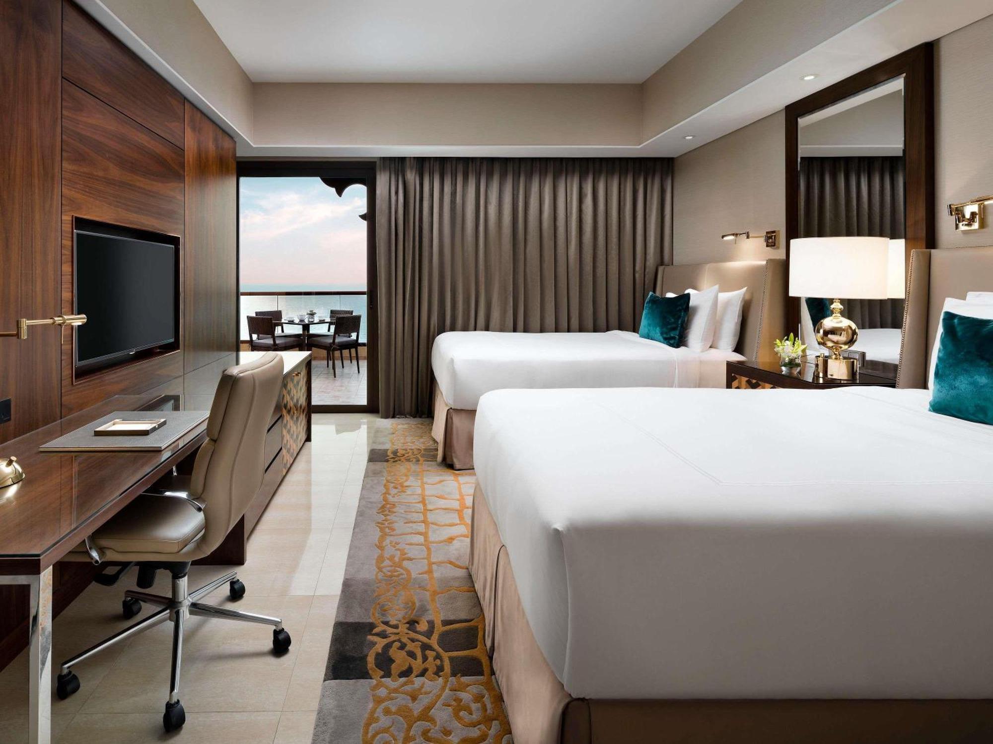 Signature Twin Room Sea View