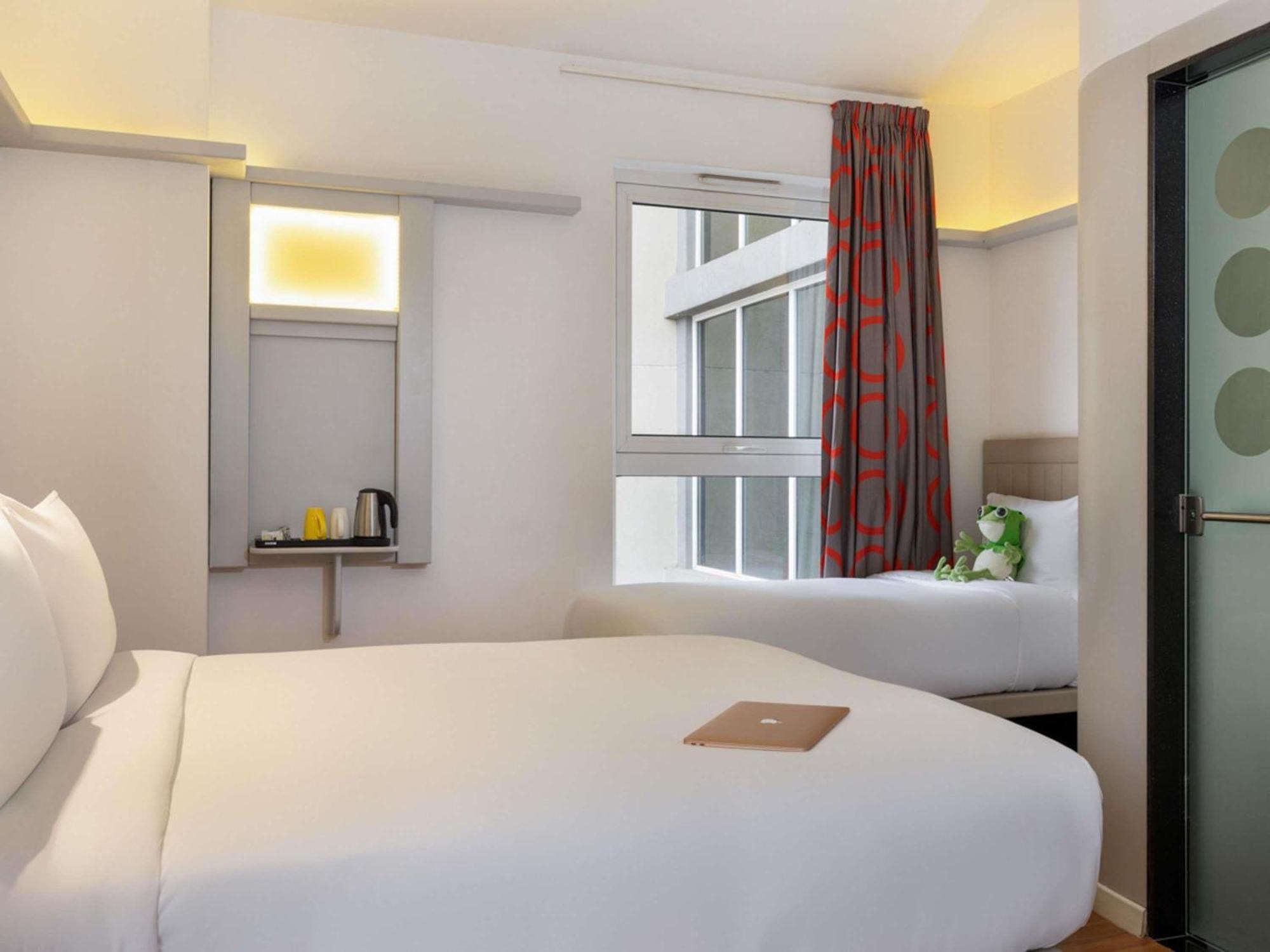 Standard Room Three Single Beds