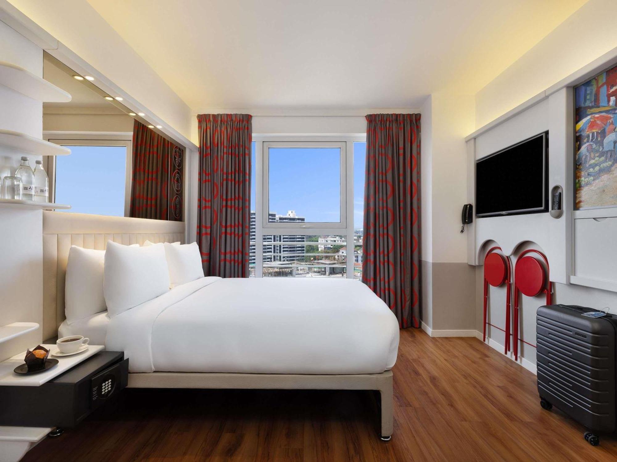Standard Room Three Single Beds