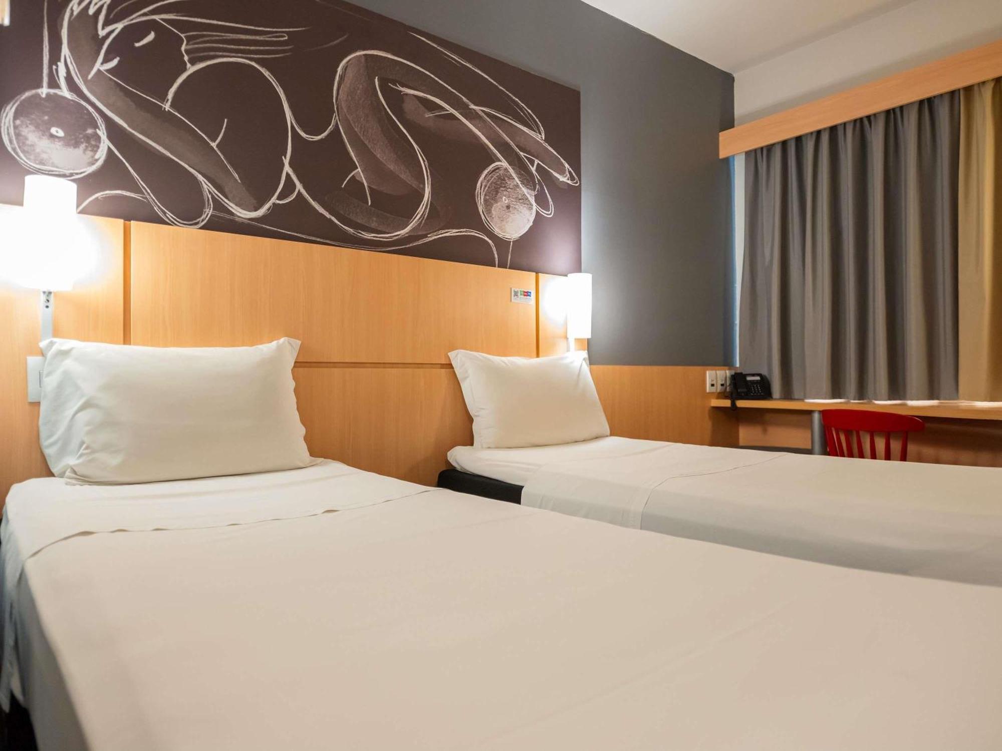 Standard Apartment Twin Beds