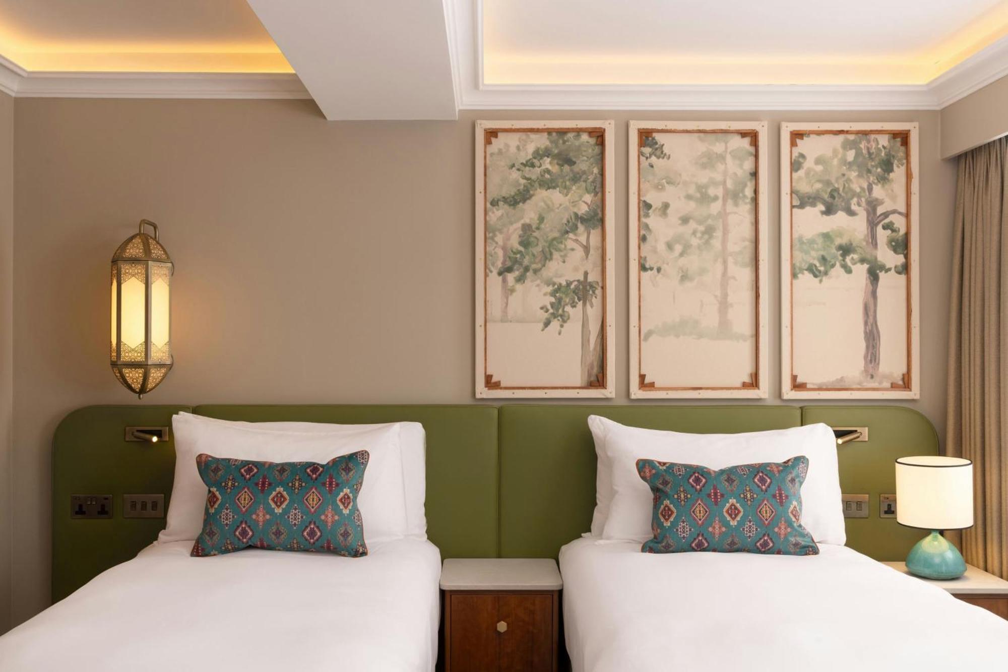 Deluxe Twin Room City View