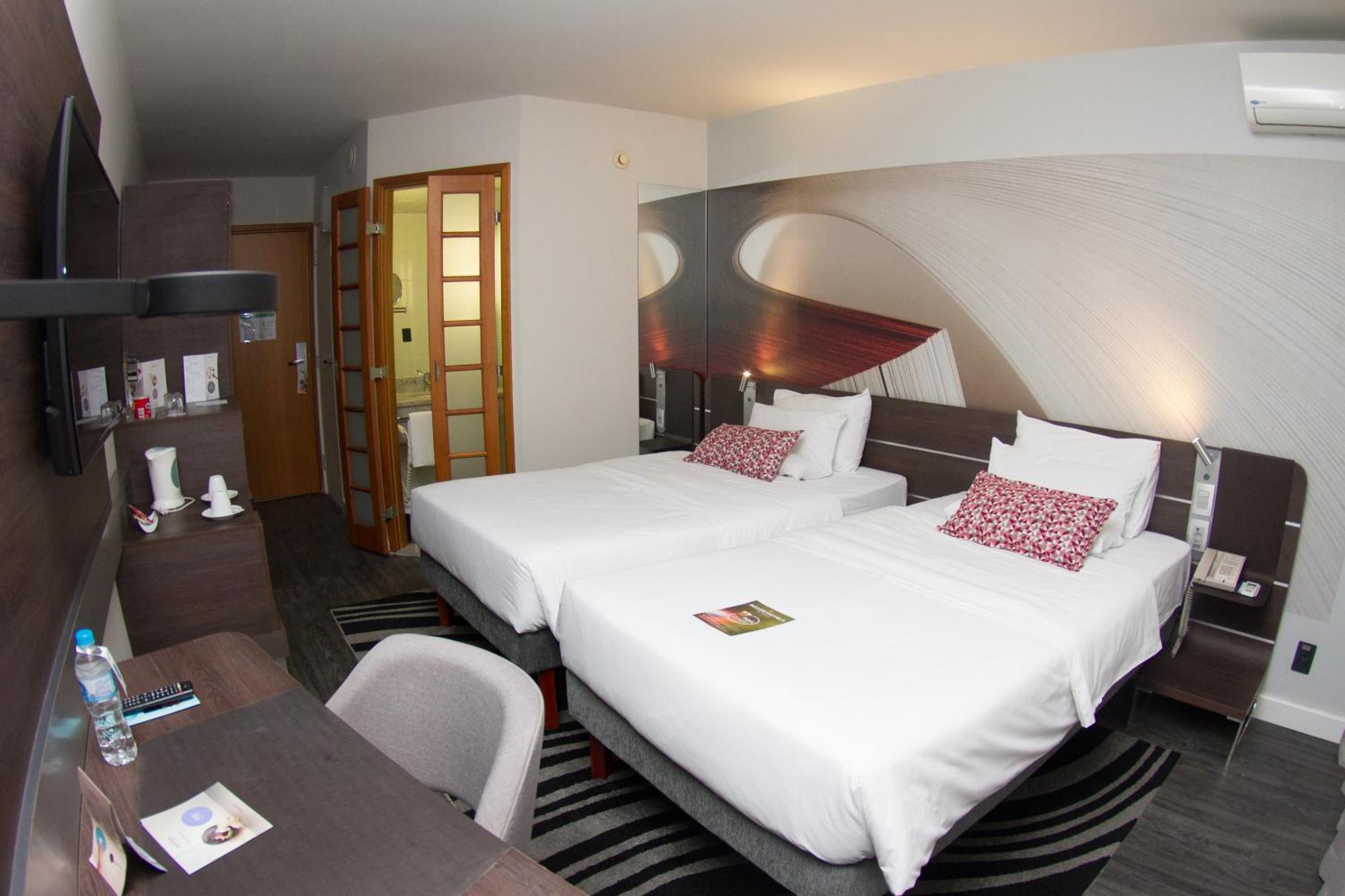 Superior Apartment Twin Beds