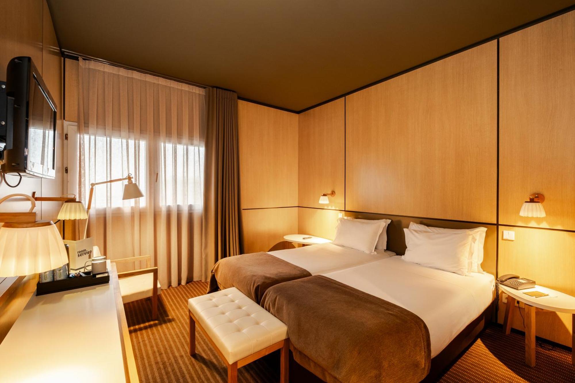Twin Room City View