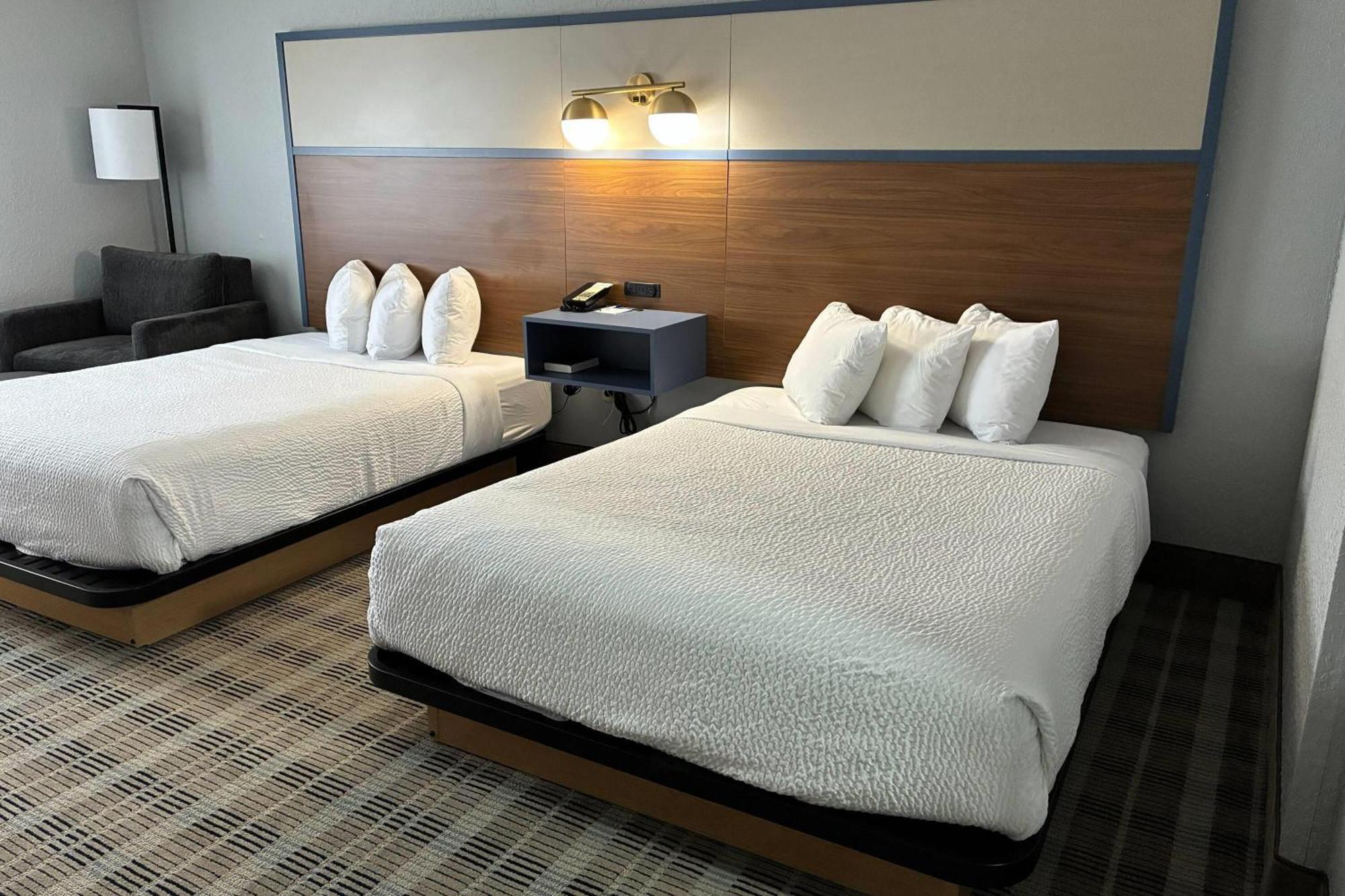 Queen Room Two Queen Beds Non-Smoking