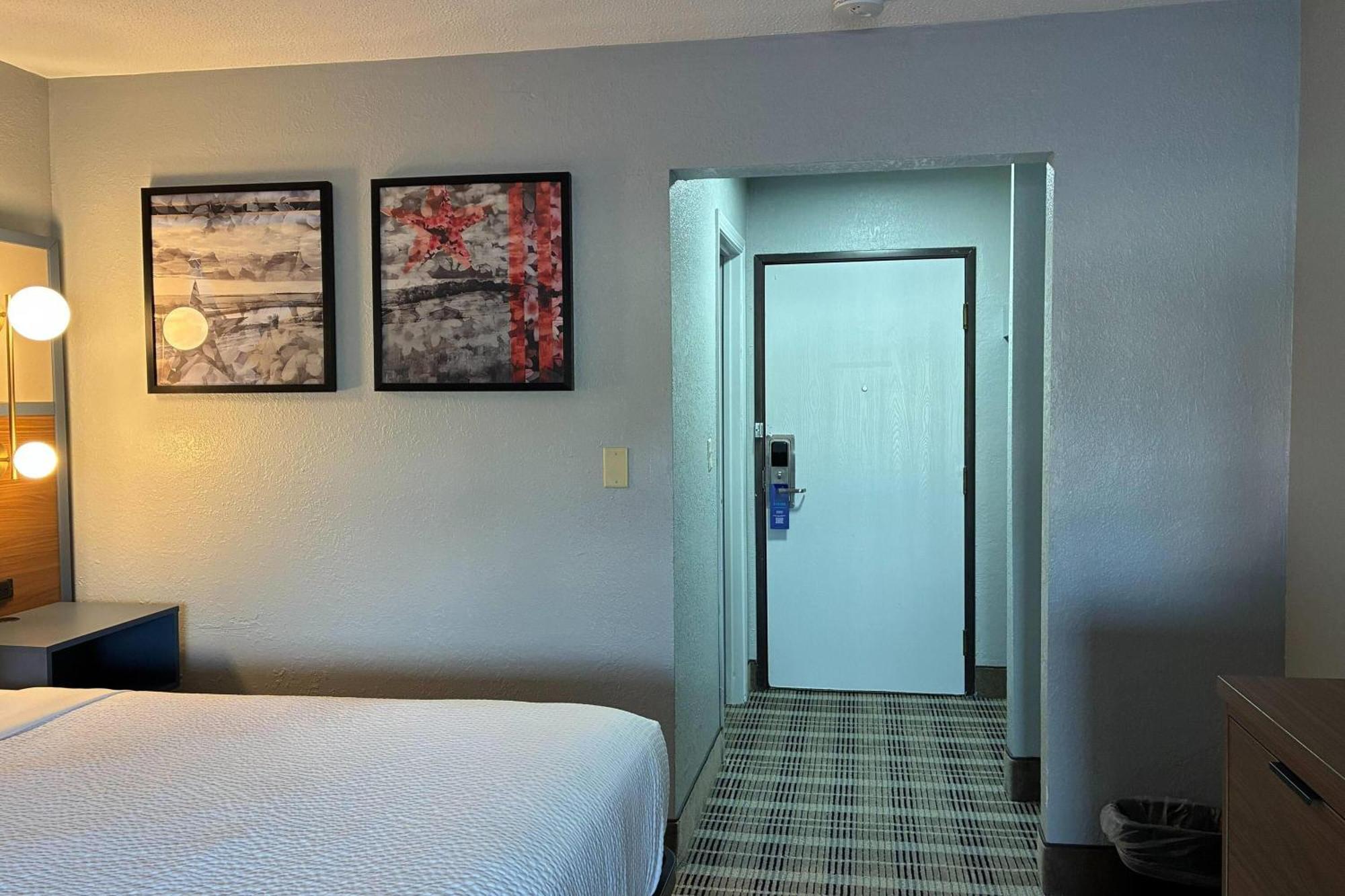 King Room Non-Smoking