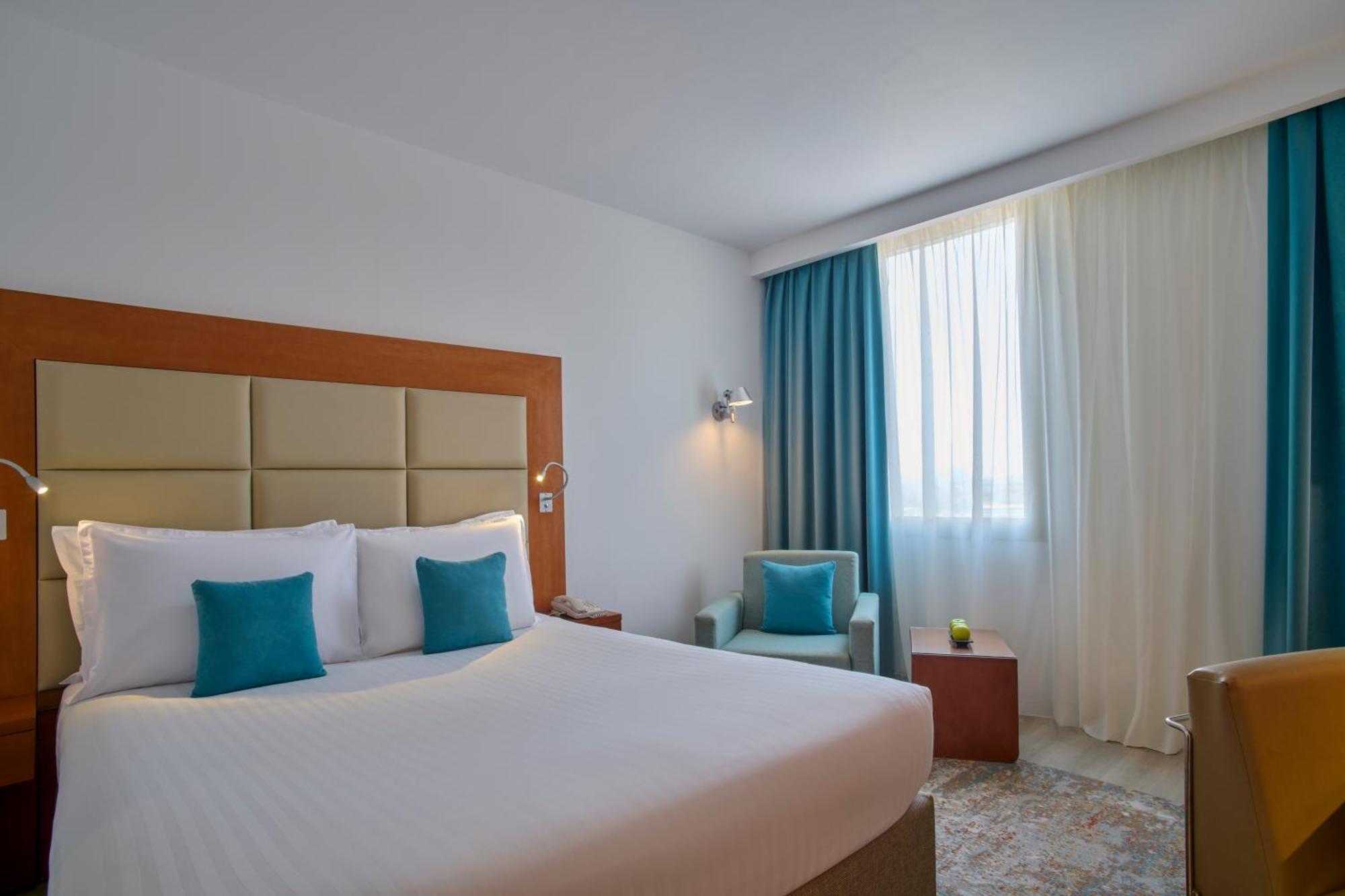 Superior City View Room