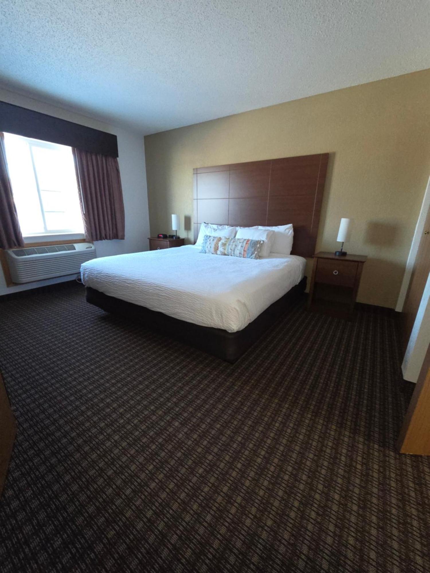 Standard Double Suite