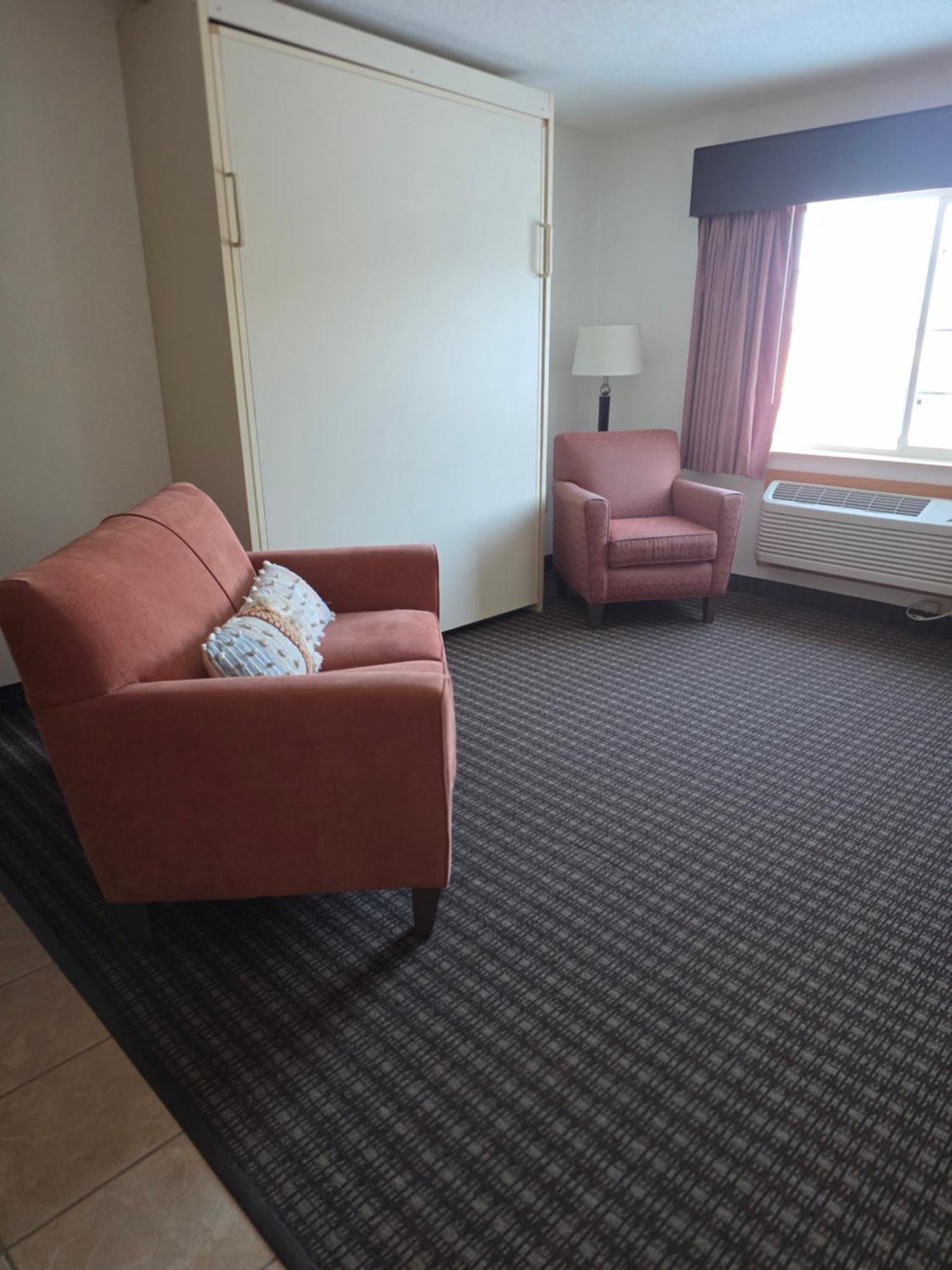 Standard Double Suite