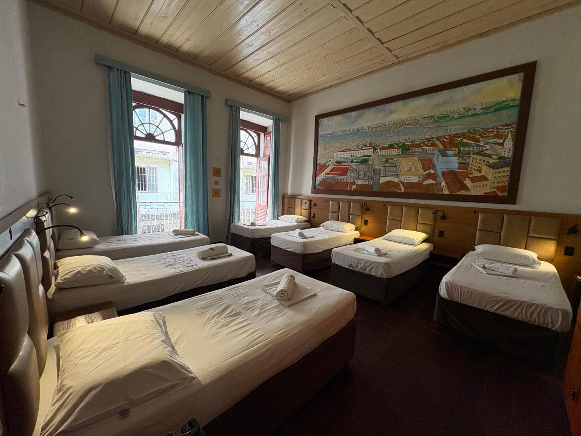 Single Bed Mixed Dormitory Room Air Conditioner