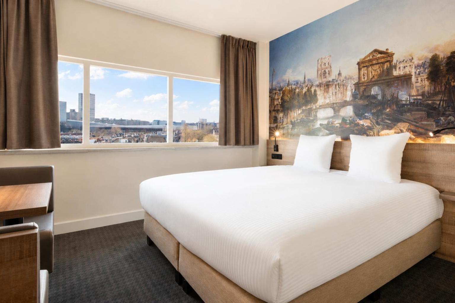 Queen Room City View