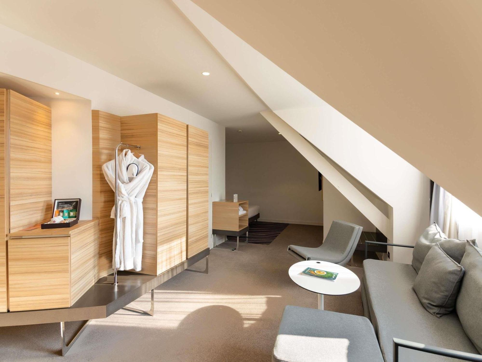 Executive Queen Suite