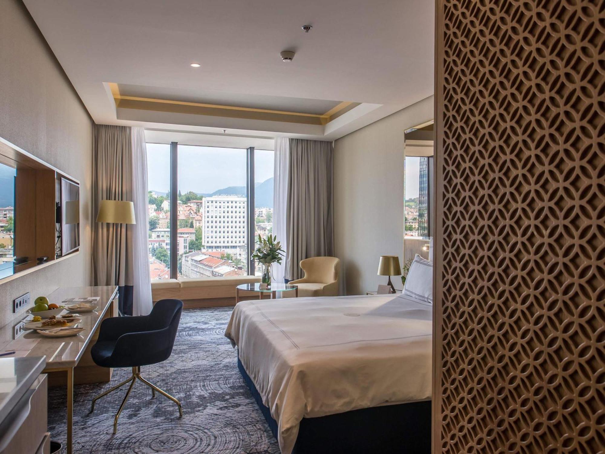 Superior King Room