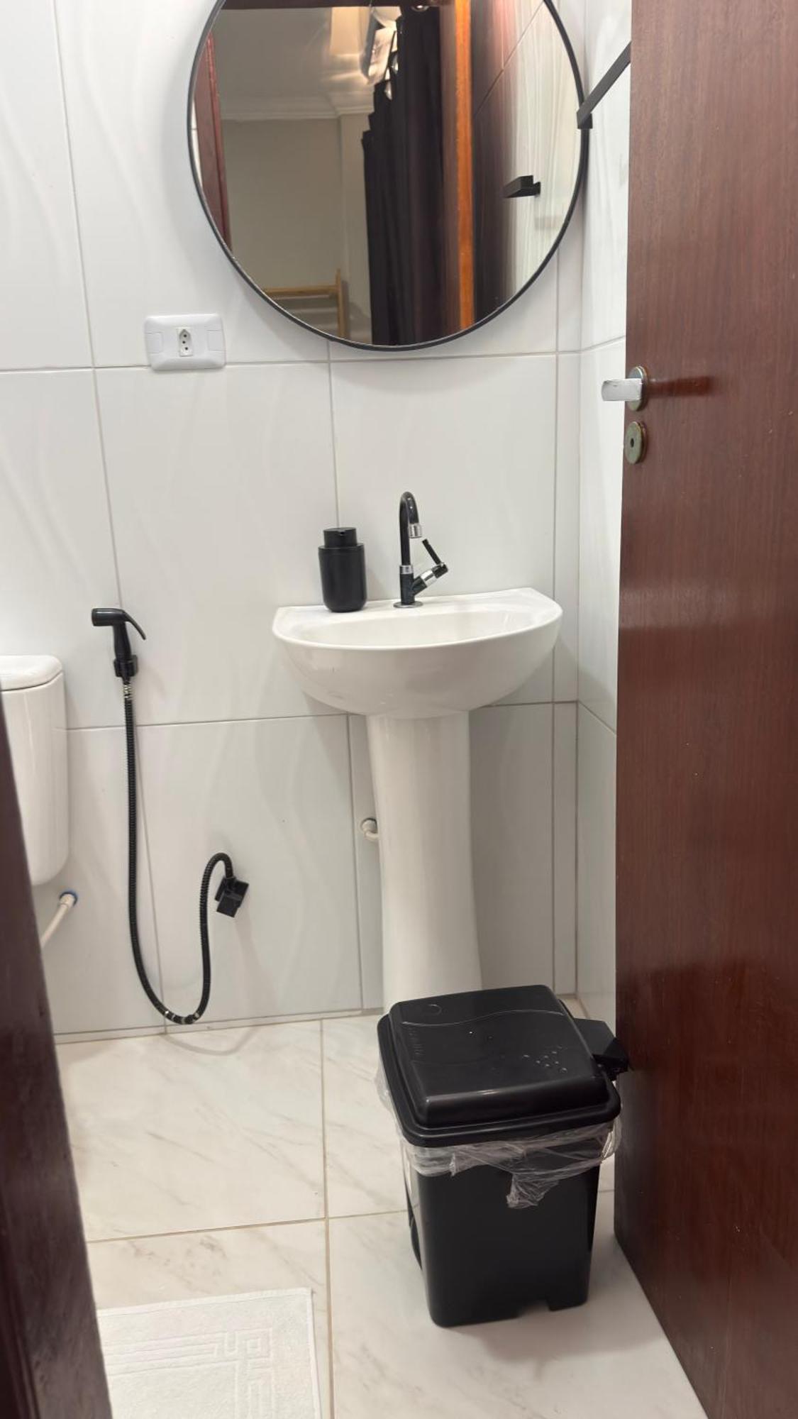 Quarto com Varanda.