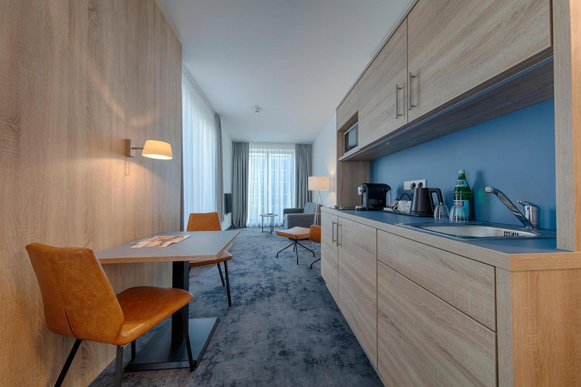 Apartment One King Bed Kitchenette Roof Terrace