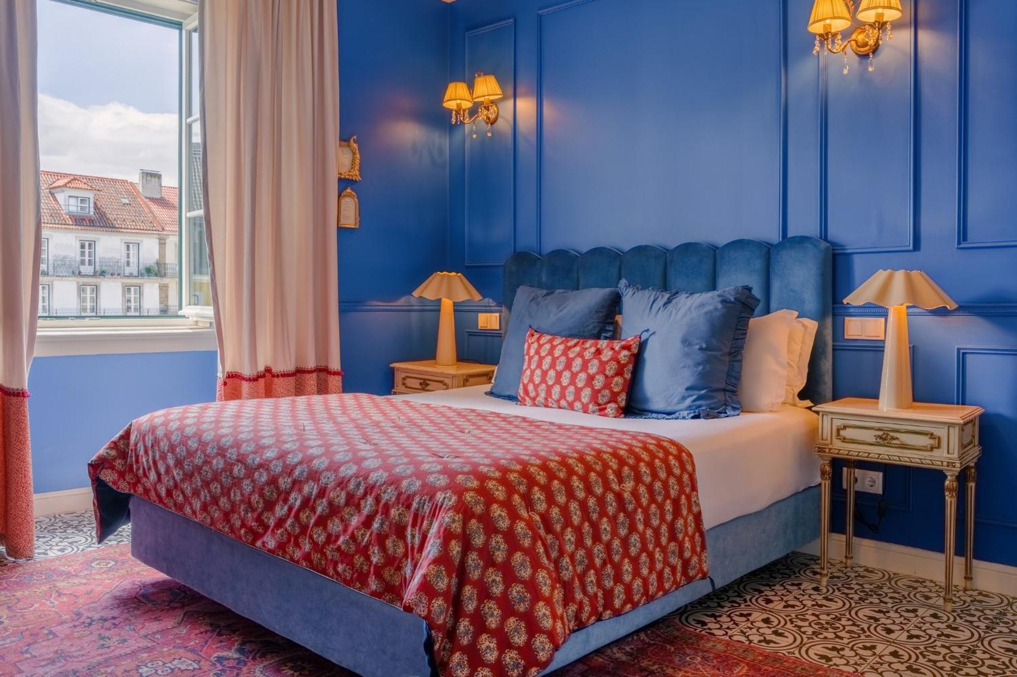 Superior Double Room Square View