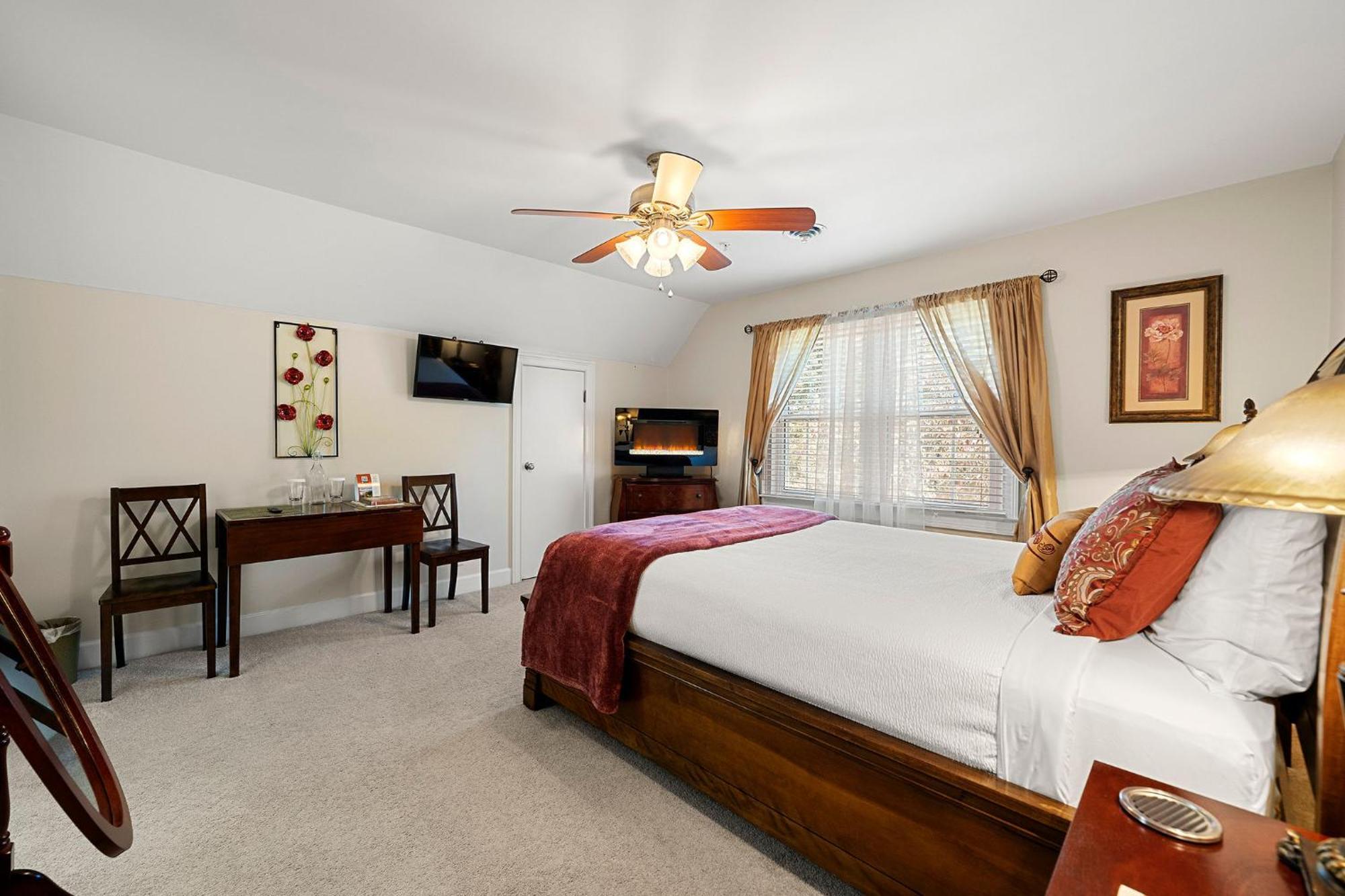 Queen Room