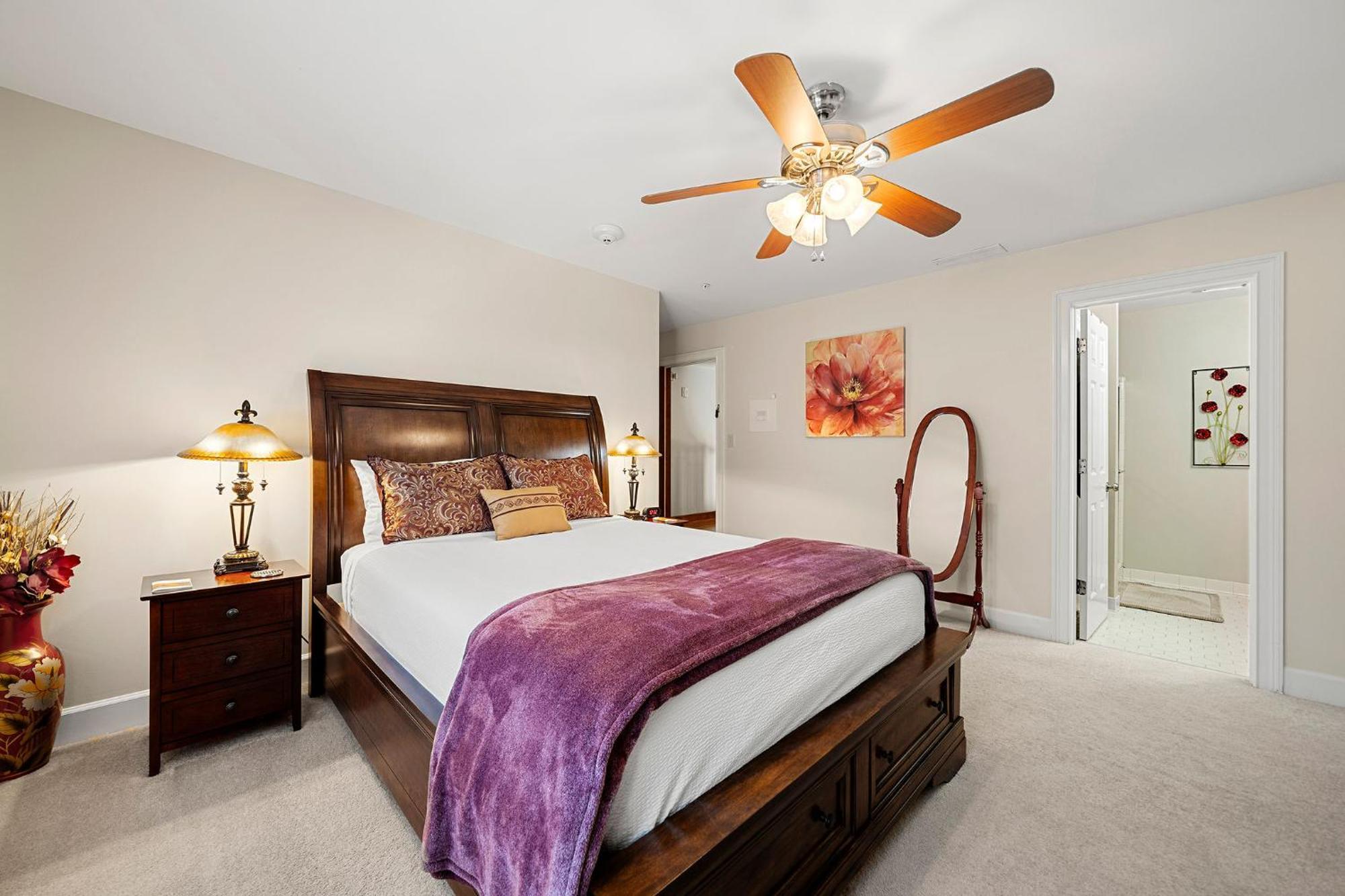 Queen Room